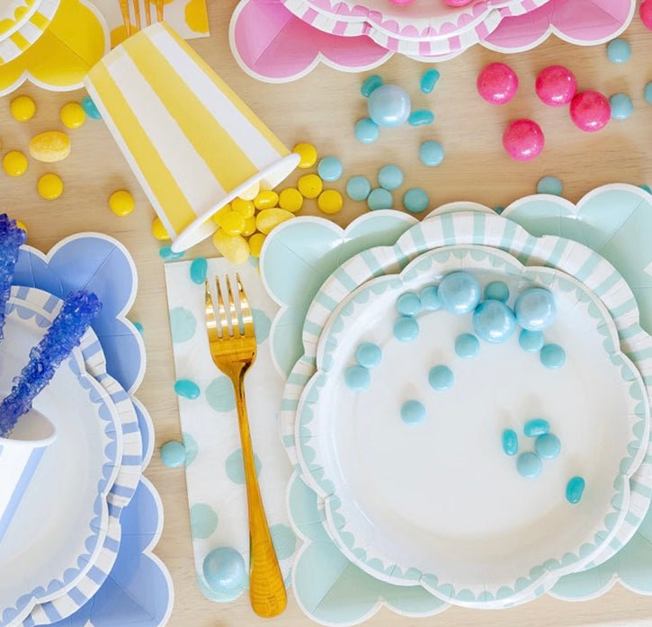 Aqua Decorative Edge Dessert Plates 8" - bubblegum market