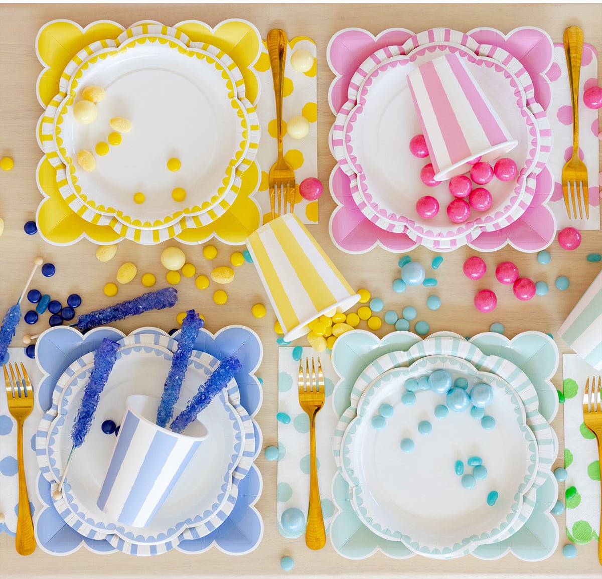 Blue Decorative Edge Dessert Plates 8" - bubblegum market