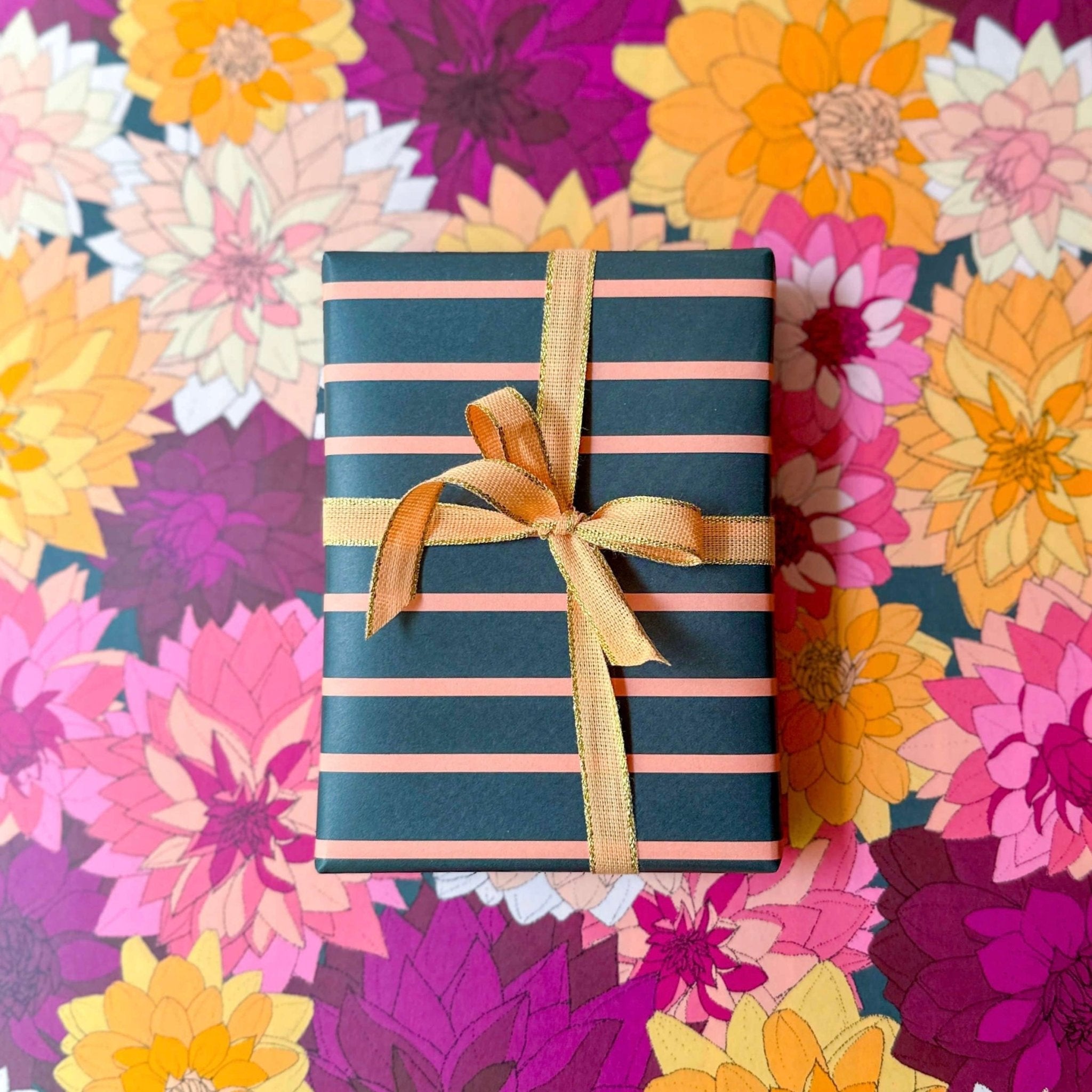 Dahlia Wrapping Paper Sheets (Roll of 3) - bubblegum market