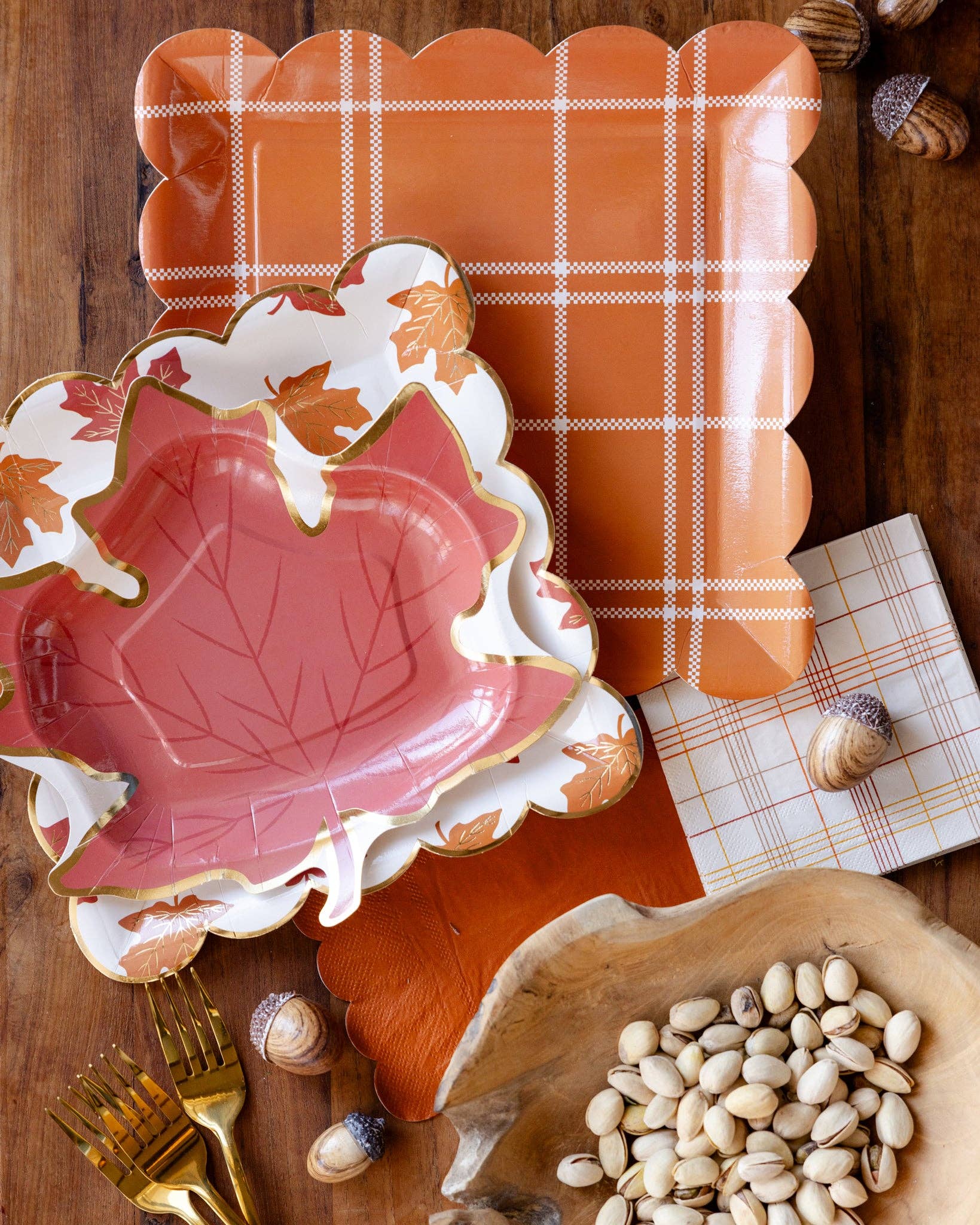 Falling Leaves Paper Plates 9" - bubblegum market