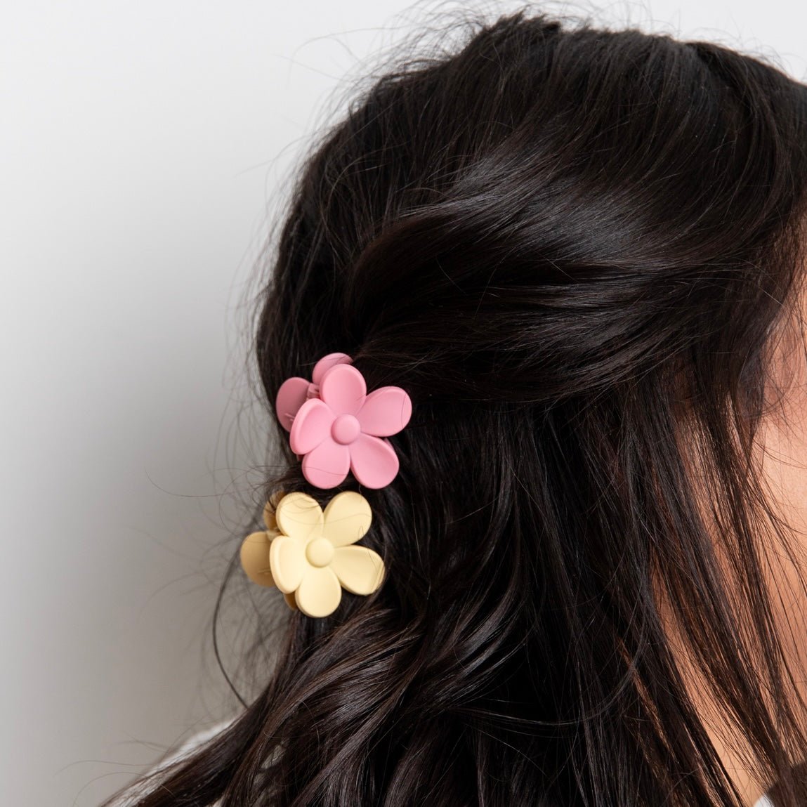 Flower Claw Hair Clip - bubblegum market