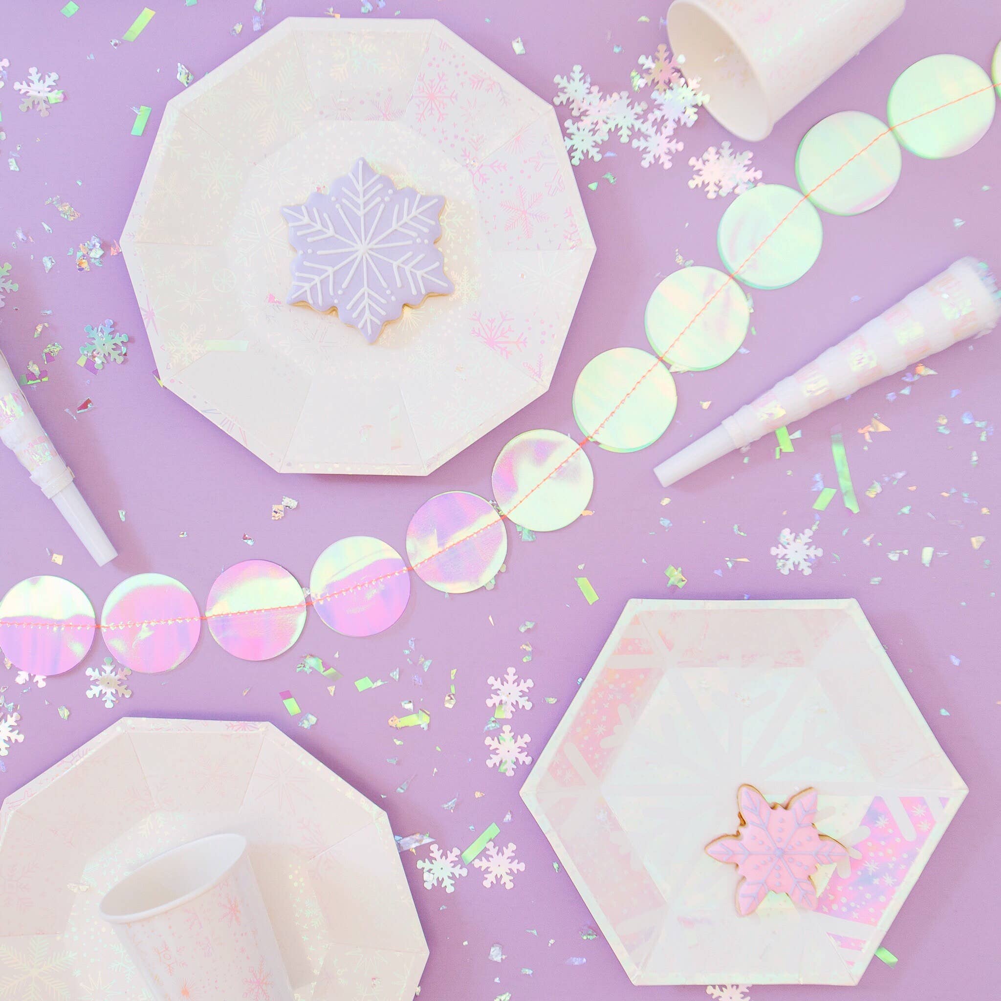 Frosted Party Cups - bubblegum market