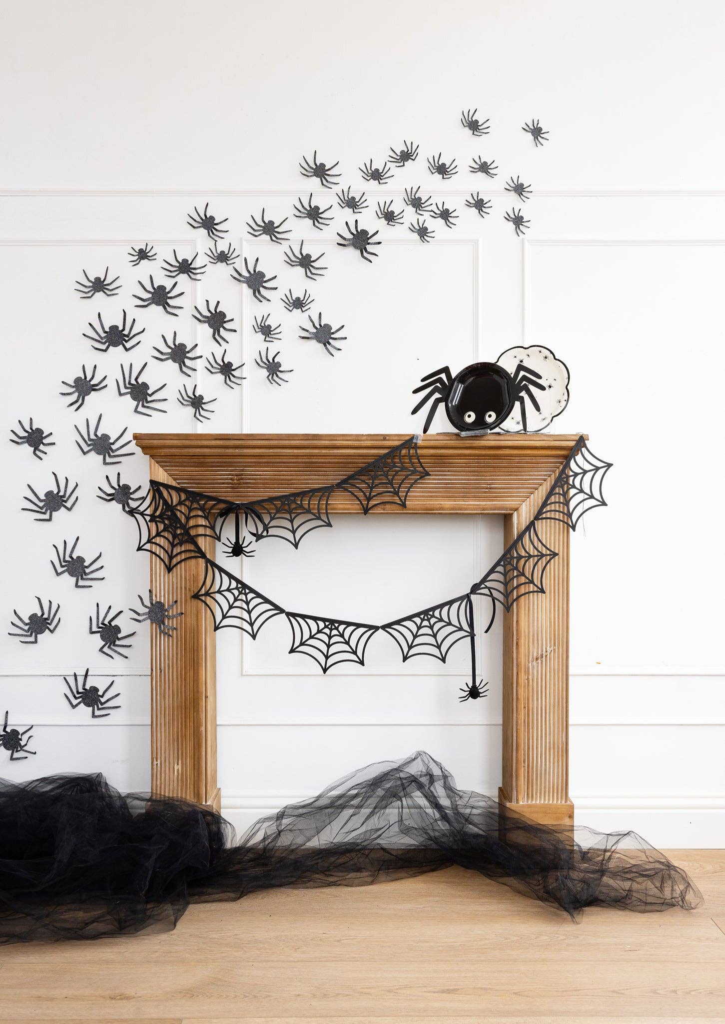 Glittered Spiders Wall Décor - bubblegum market