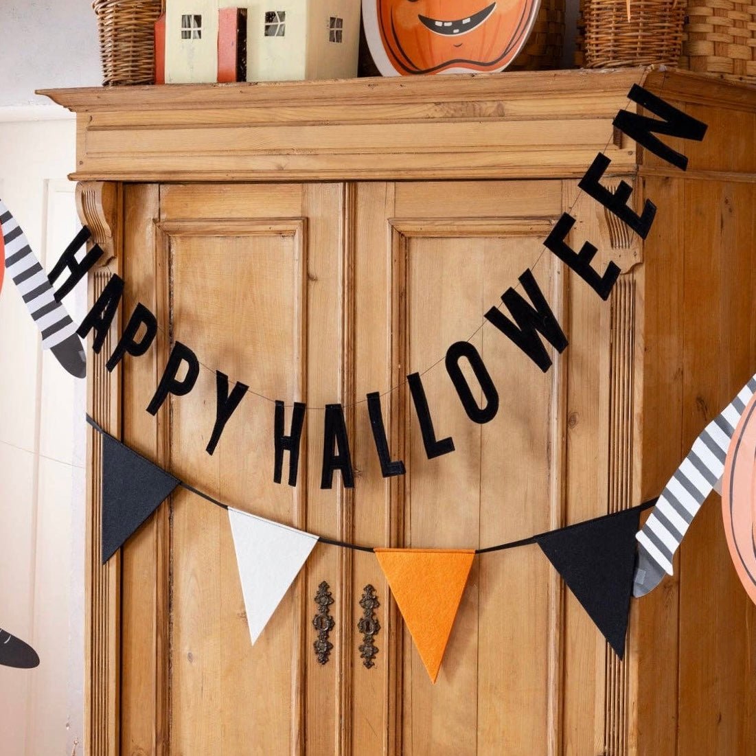 Halloween Felt Pennant Banner - bubblegum market