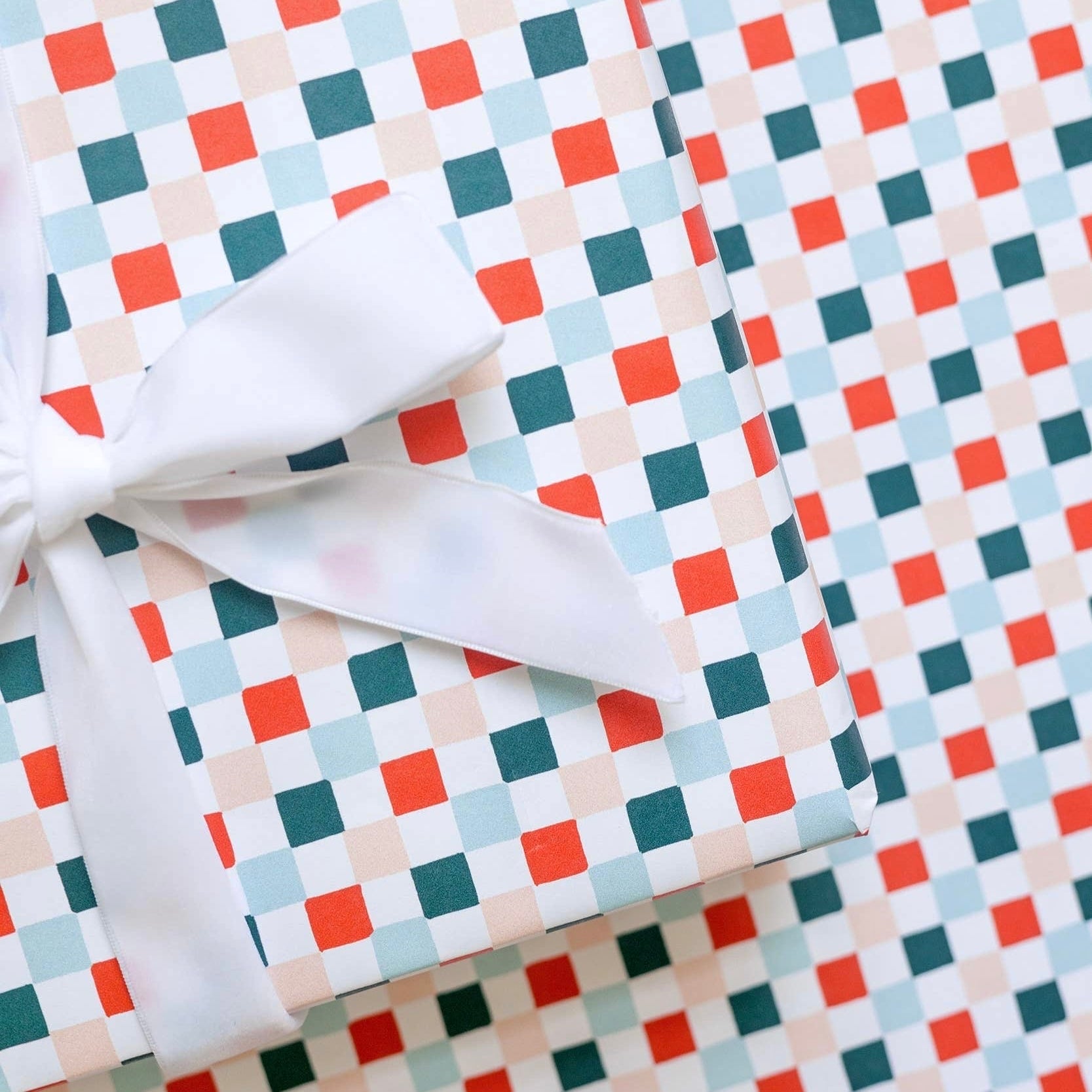 Holiday Checkered Wrapping Paper Sheets (Roll of 3) - bubblegum market