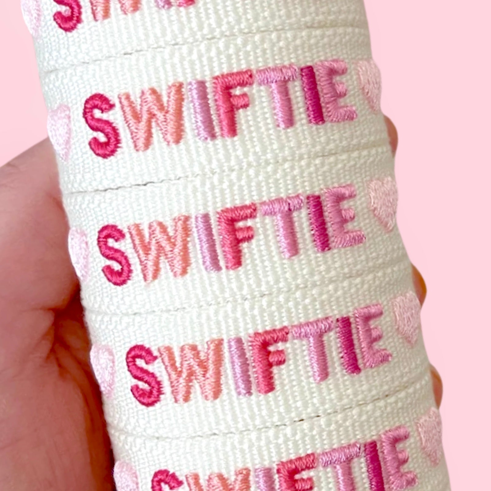 *kids* SWIFTIE Woven Bracelet - bubblegum market