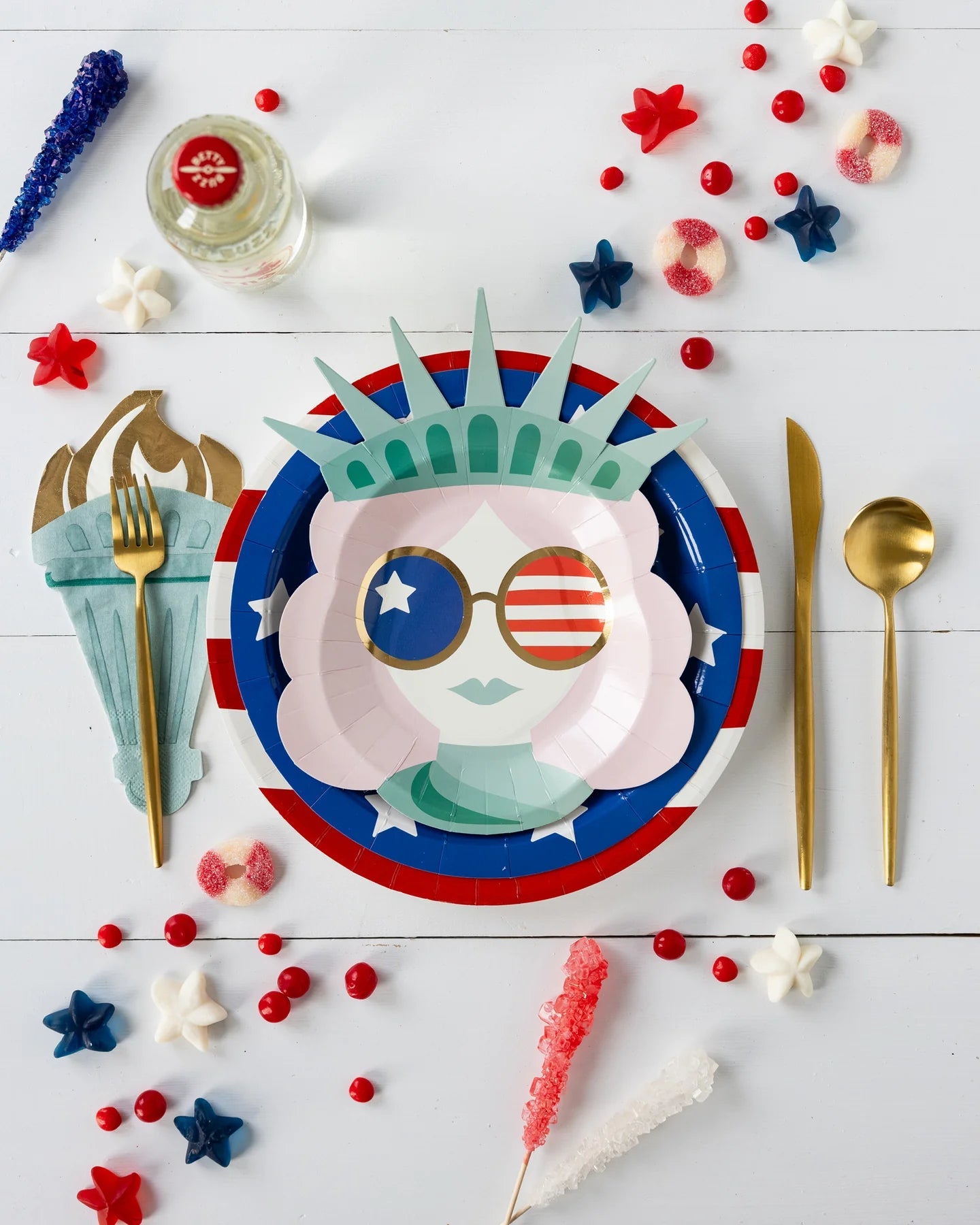 Lady Liberty Torch - Shaped Paper Napkins - bubblegum market