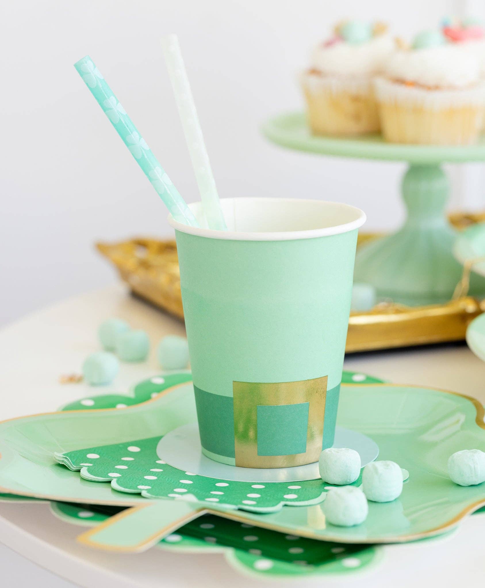 Leprechaun Hat Paper Party Cups - bubblegum market