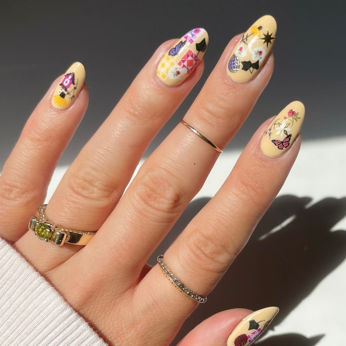 Nail Art Stickers: Hidden Hill - bubblegum market