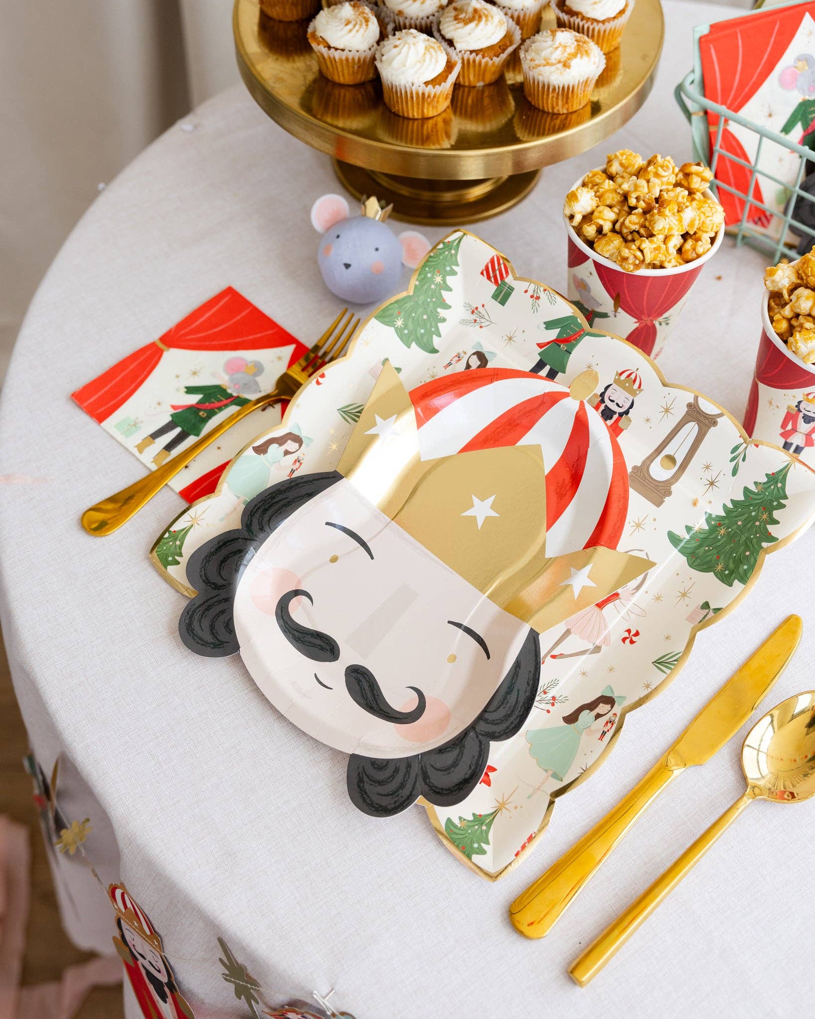 Nutcracker Pattern Plates 10" - bubblegum market