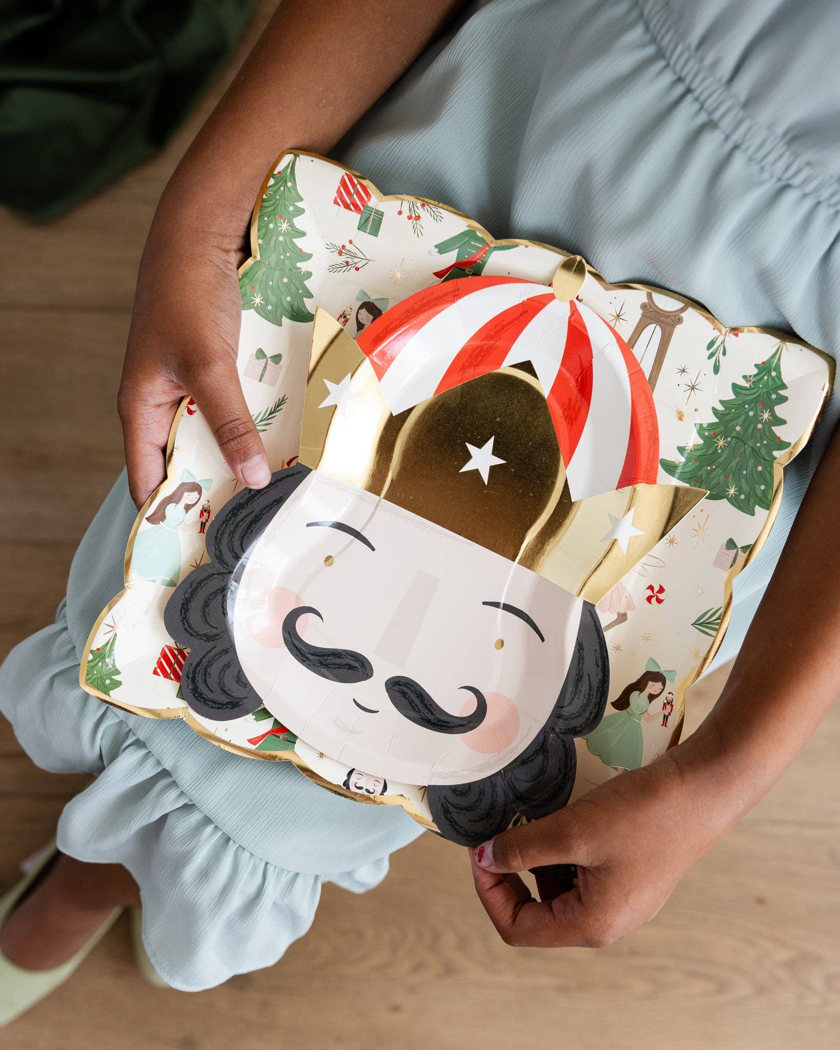 Nutcracker Pattern Plates 10" - bubblegum market