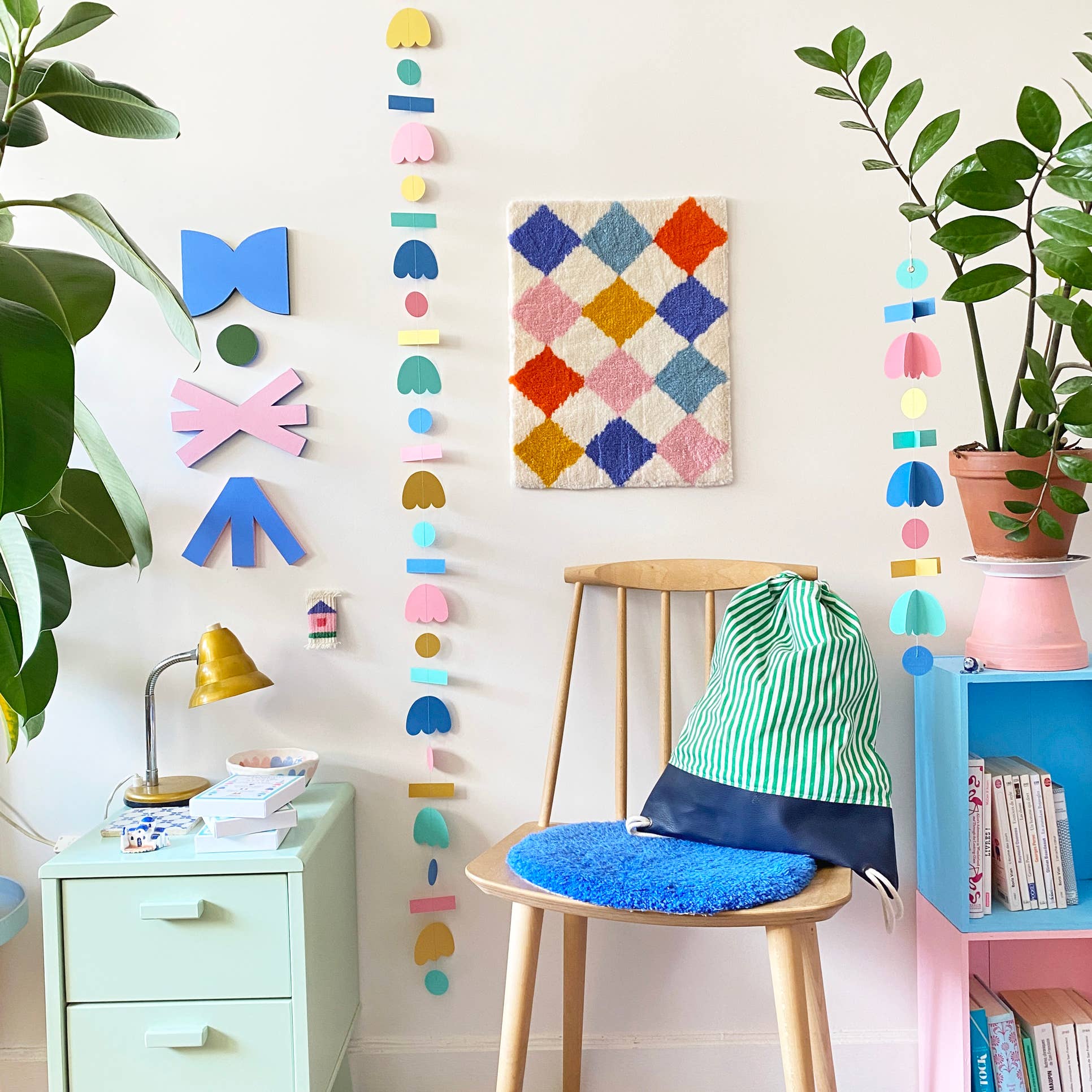 Pastel Paper Shapes Garland - bubblegum market