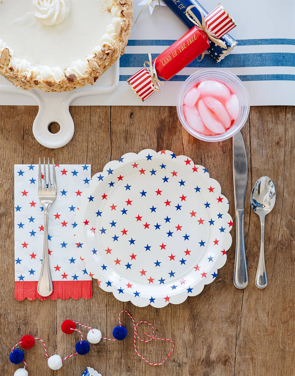 Scallop Fringe Stars Paper Guest Towel Napkins - bubblegum market