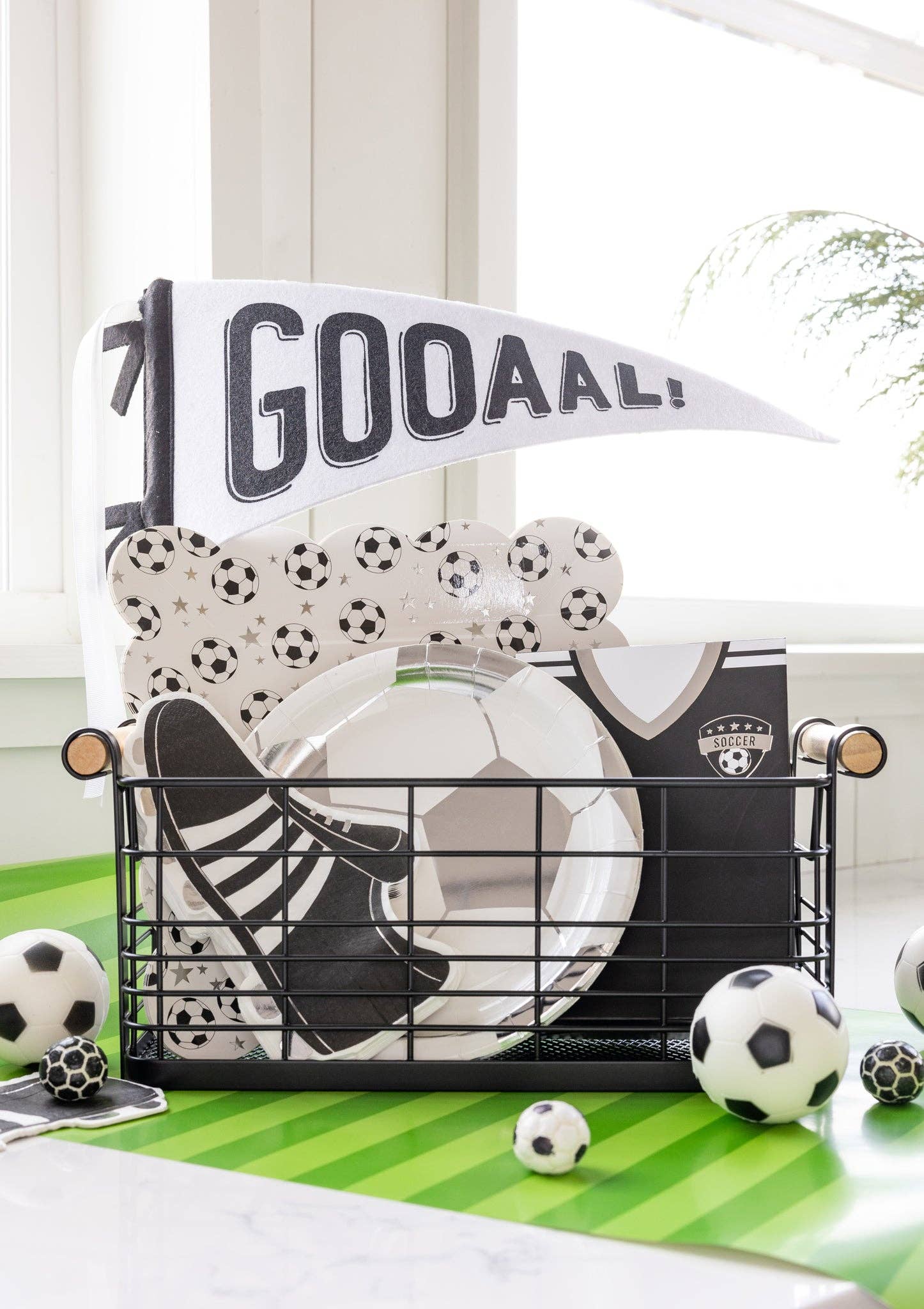 Soccer Ball Plates 8" - bubblegum market