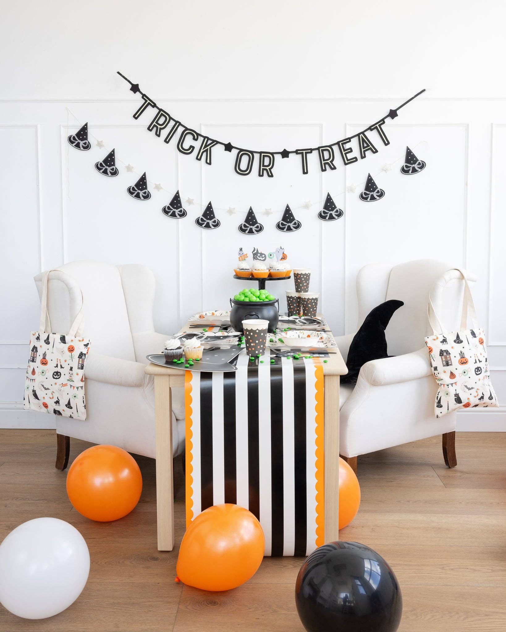 Tricks & Treats Polka Dot Paper Cups - bubblegum market