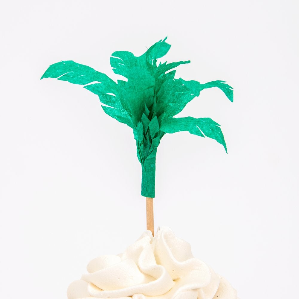 Meri Meri Party Dinosaur Kingdom Cupcake Kit - bubblegum market