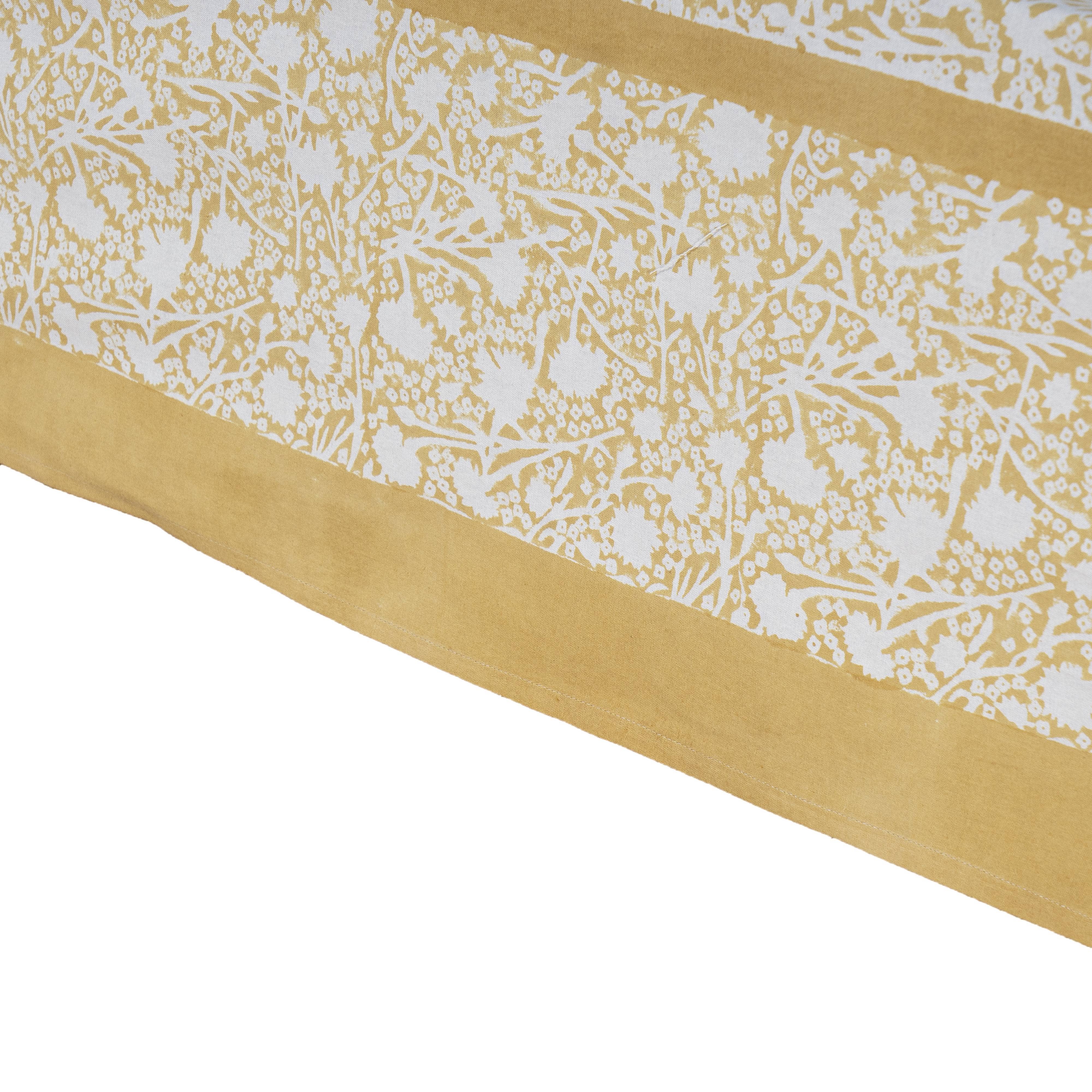 Meadows Dijon Tablecloth 106"