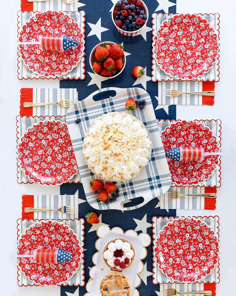 4th-of-july-party-small-liberty-floral-paper-plates-red-white-navy-blue-ditsy-flowers-and-stars-pattern-memorial-day-summer-party-red-white-blue-styled