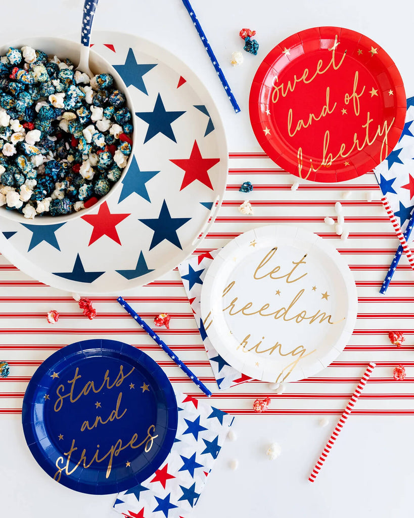 americana-script-red-white-blue-paper-plate-set-sweet-land-of-liberty-stars-and-stripes-let-freedom-ring-july-4th-memorial-day-party-styled