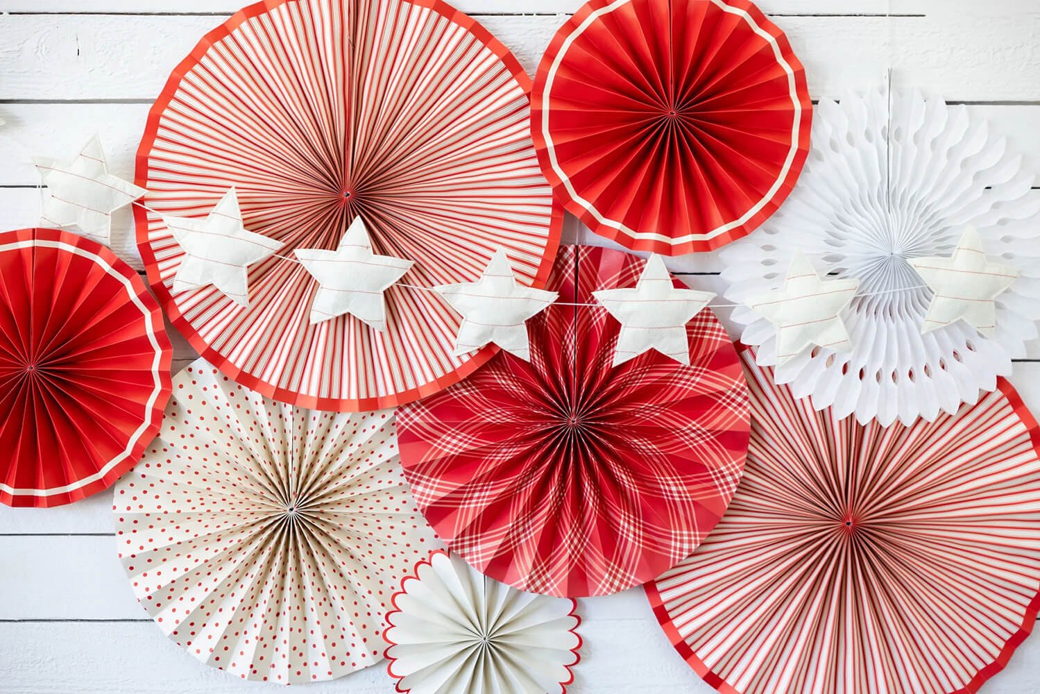 Believe Christmas Puffy Felt Striped Star Banner - bubblegum market