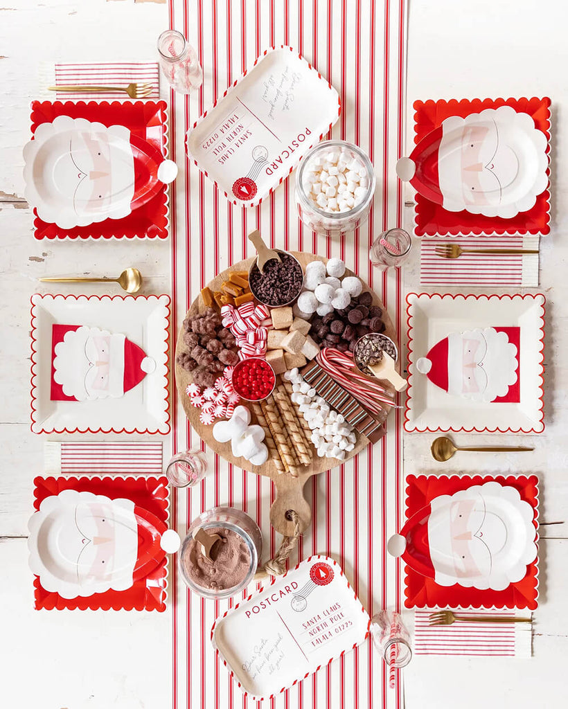 believe-christmas-santa-face-shaped-guest-napkins-styled