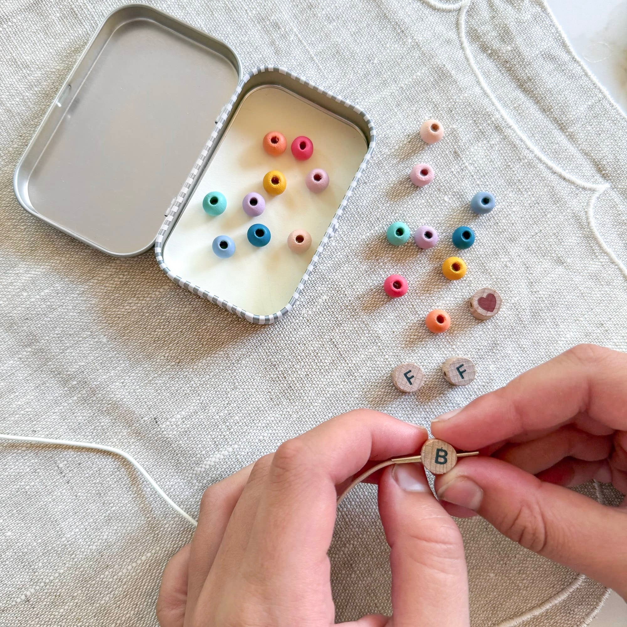 BFF Friendship Bracelet Gift Kit - bubblegum market