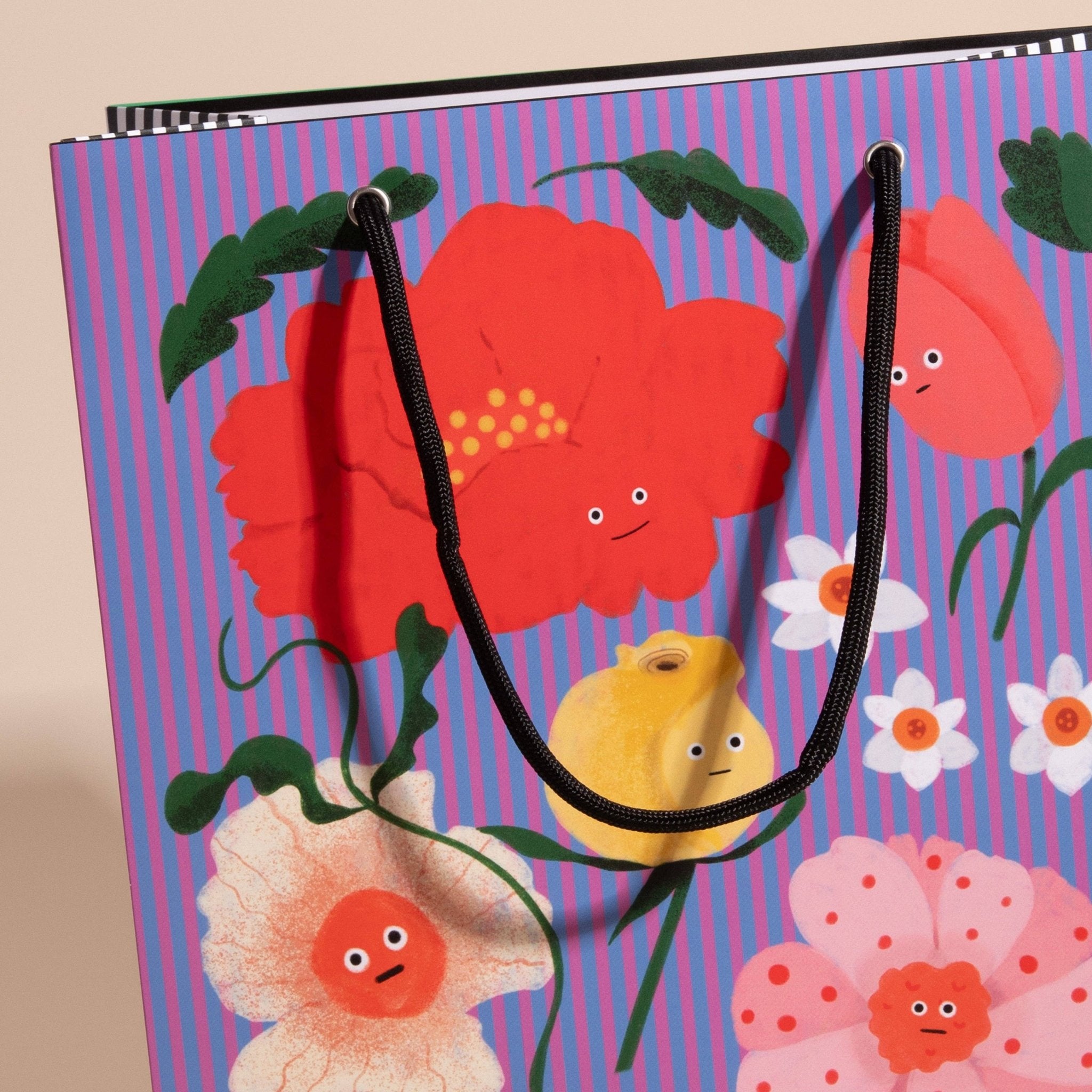 BLOOM BUDDIES Large Gift Bag - bubblegum market