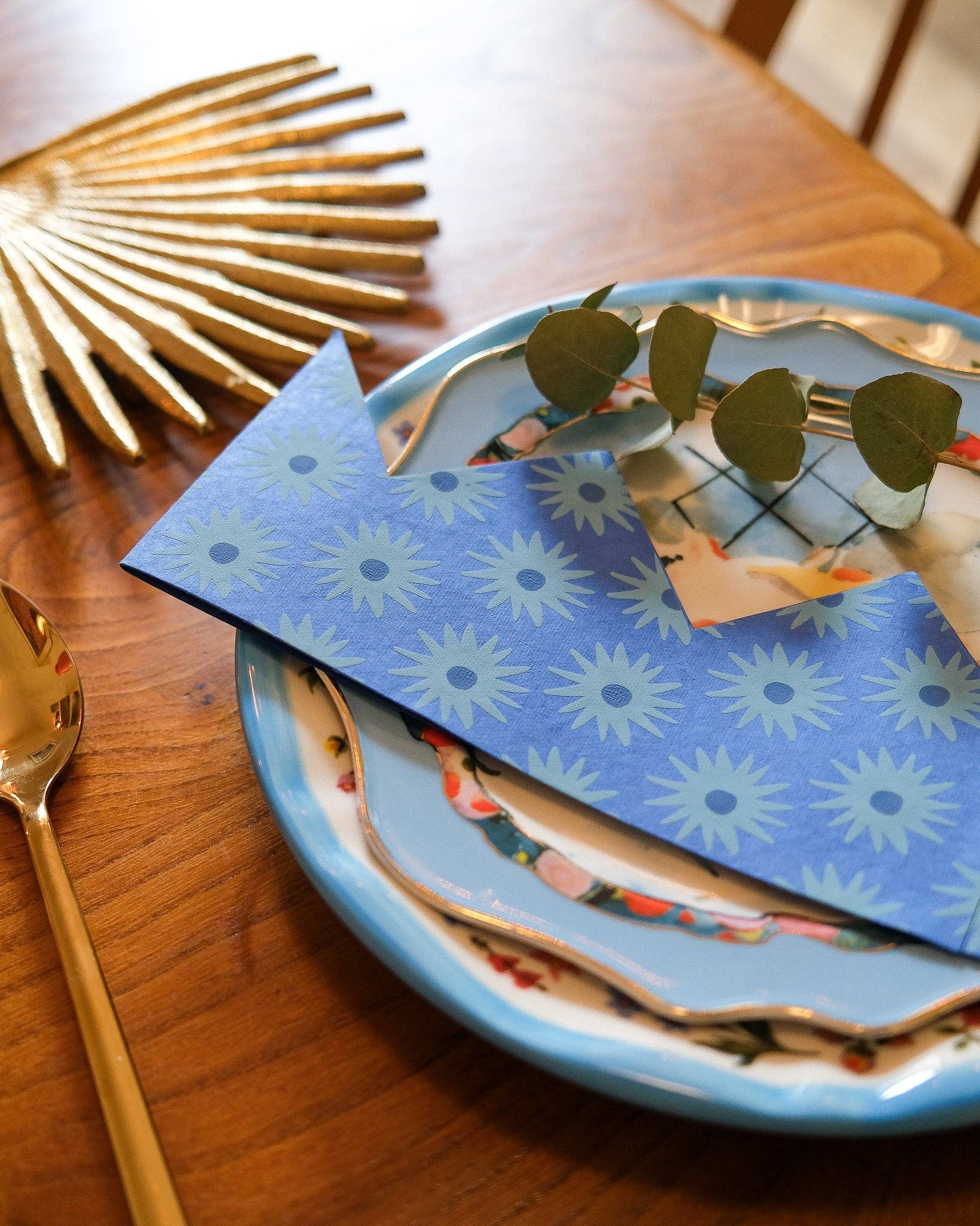 Blue & Green Paper Crowns - bubblegum market