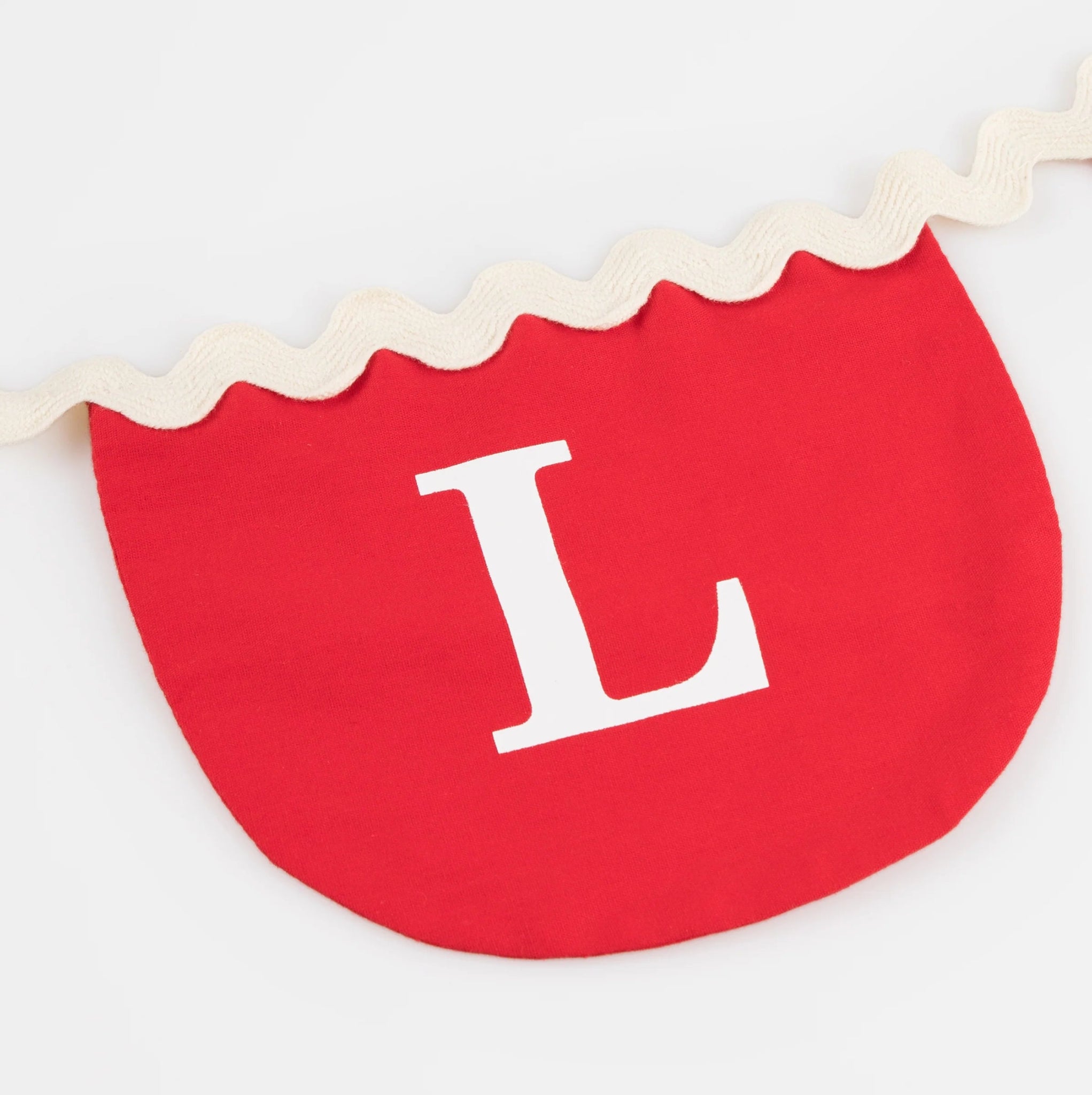 COMING SOON: Meri Meri Party Valentine's Fabric Garland - bubblegum market