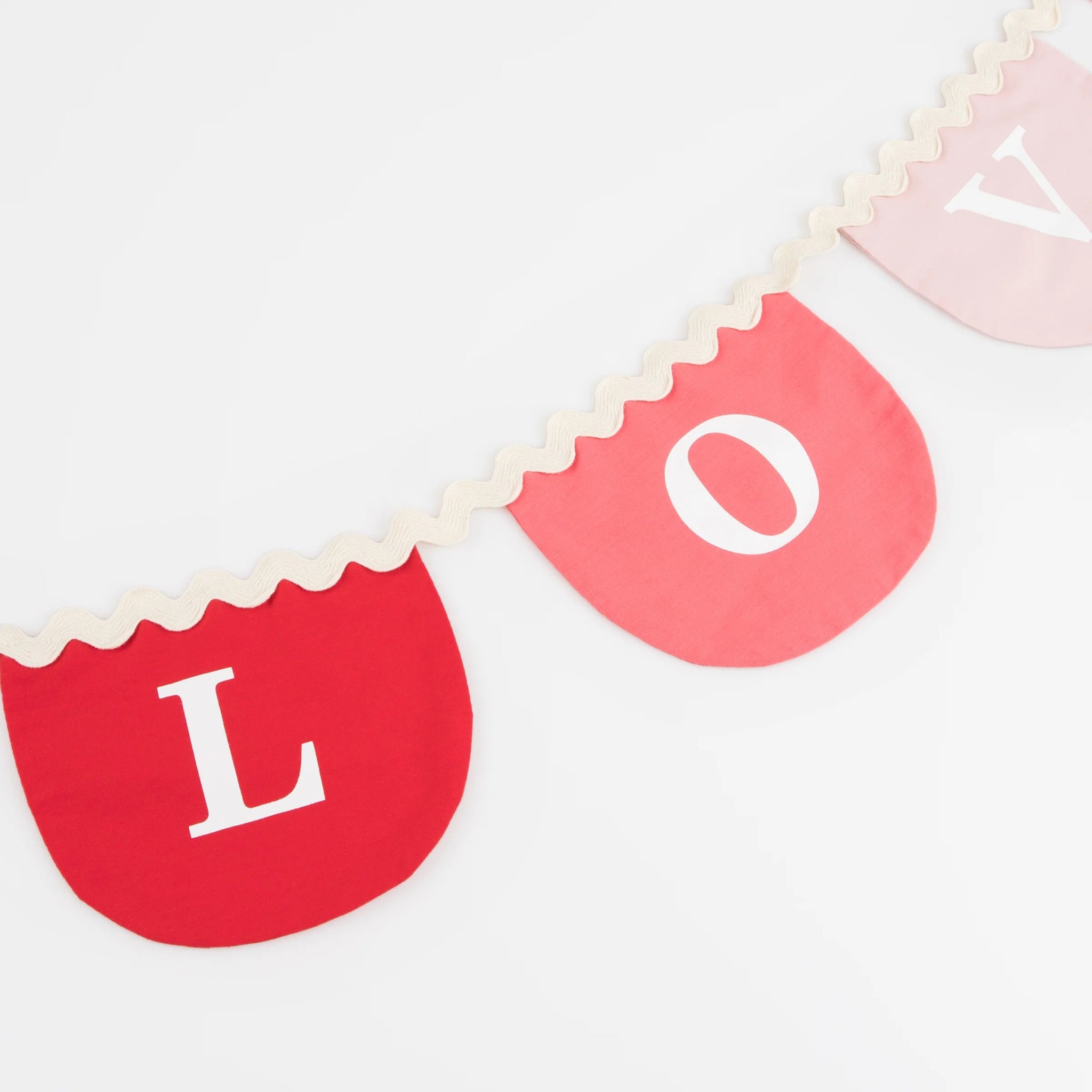 COMING SOON: Meri Meri Party Valentine's Fabric Garland - bubblegum market