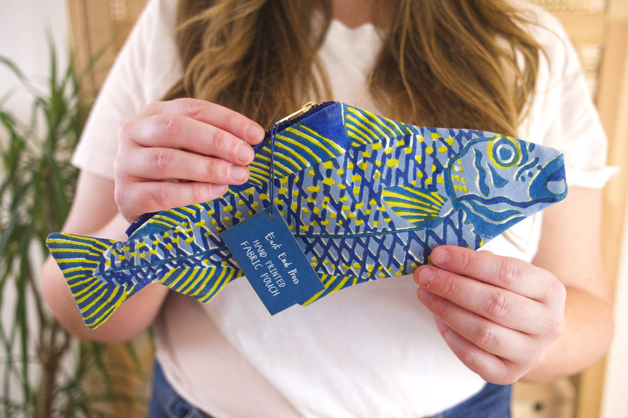 Fish Fabric Case - bubblegum market