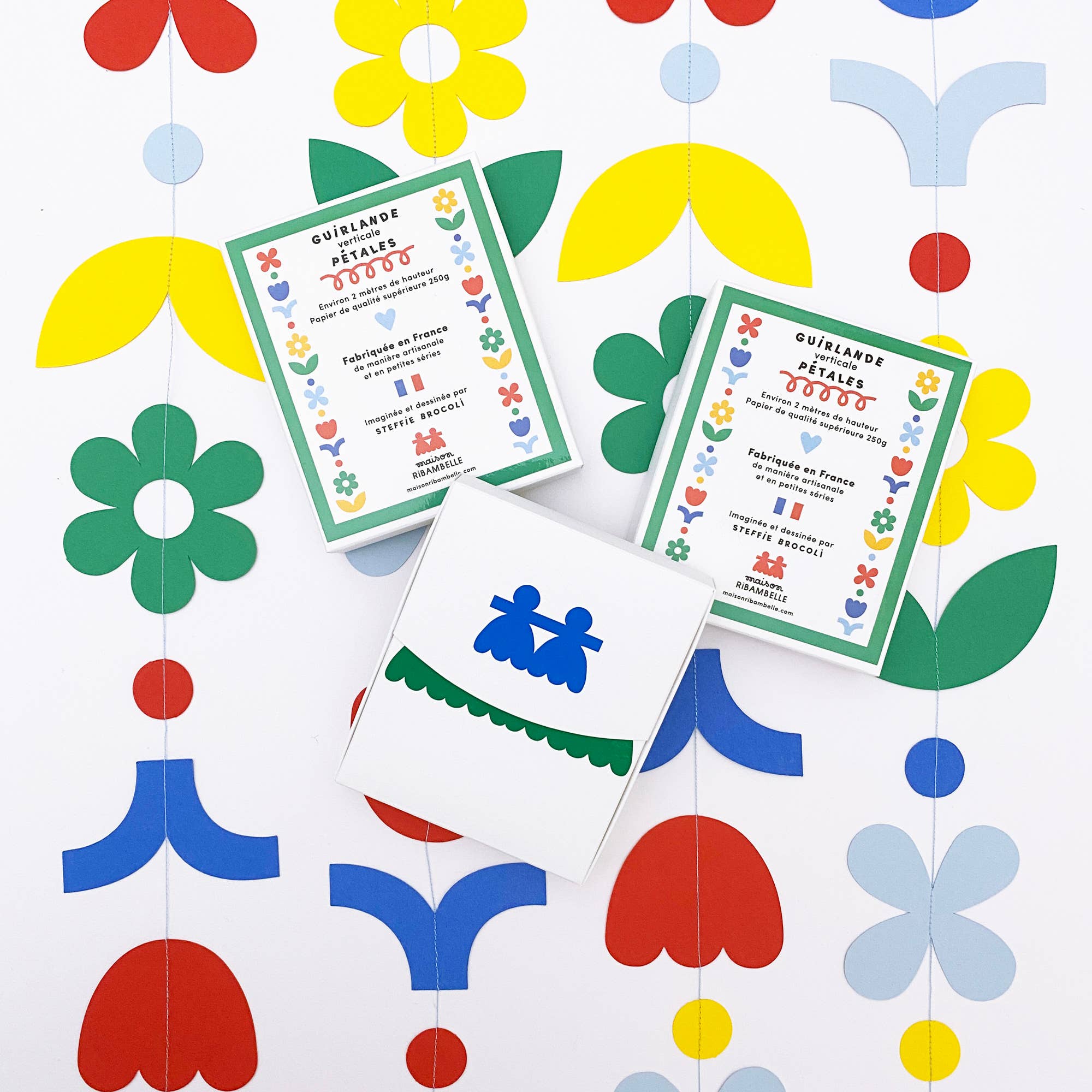 Geometric Paper Flower Garland - bubblegum market