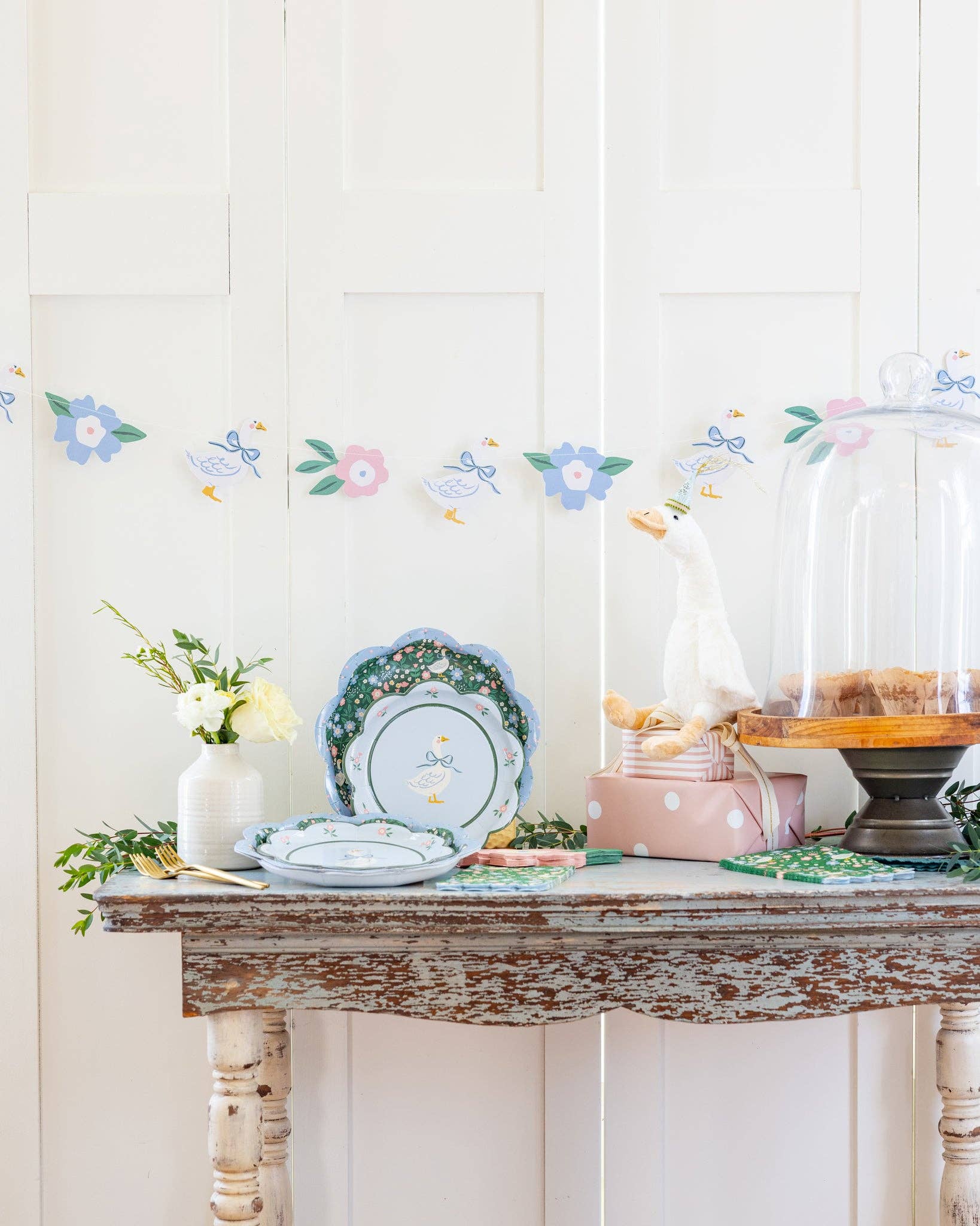 Goose Paper Plates 8" - bubblegum market