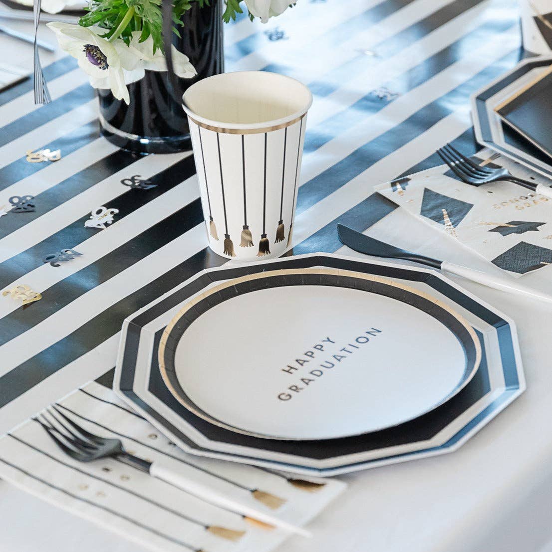 HAPPY GRADUATION Snack Plates 8" - bubblegum market