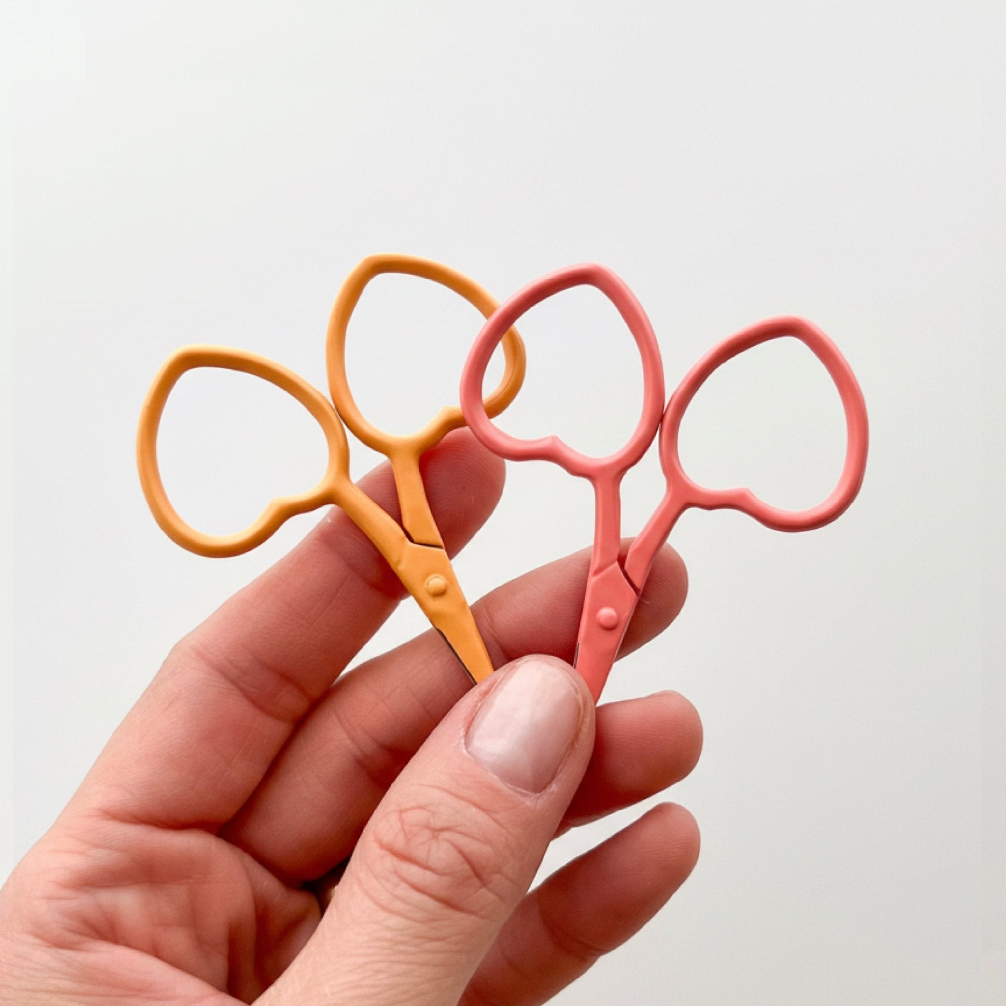Heart Embroidery Scissors - bubblegum market
