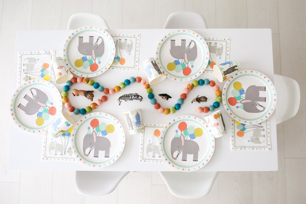 lucy-darling-party-in-a-box-party-animal-styled-zoo-animals-birthday-theme