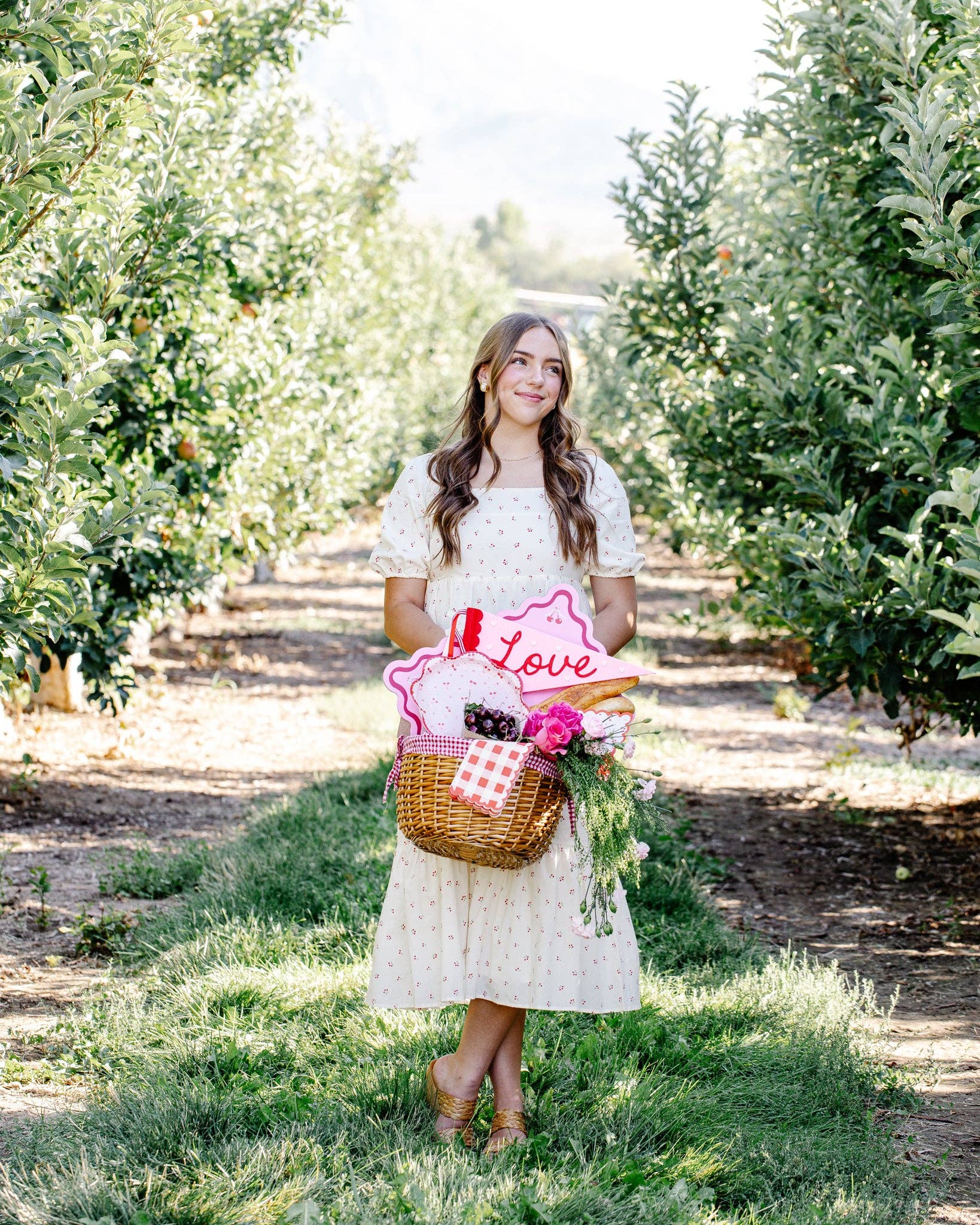 MA CHERIE Tossed Cherry Paper Plates 10" - bubblegum market