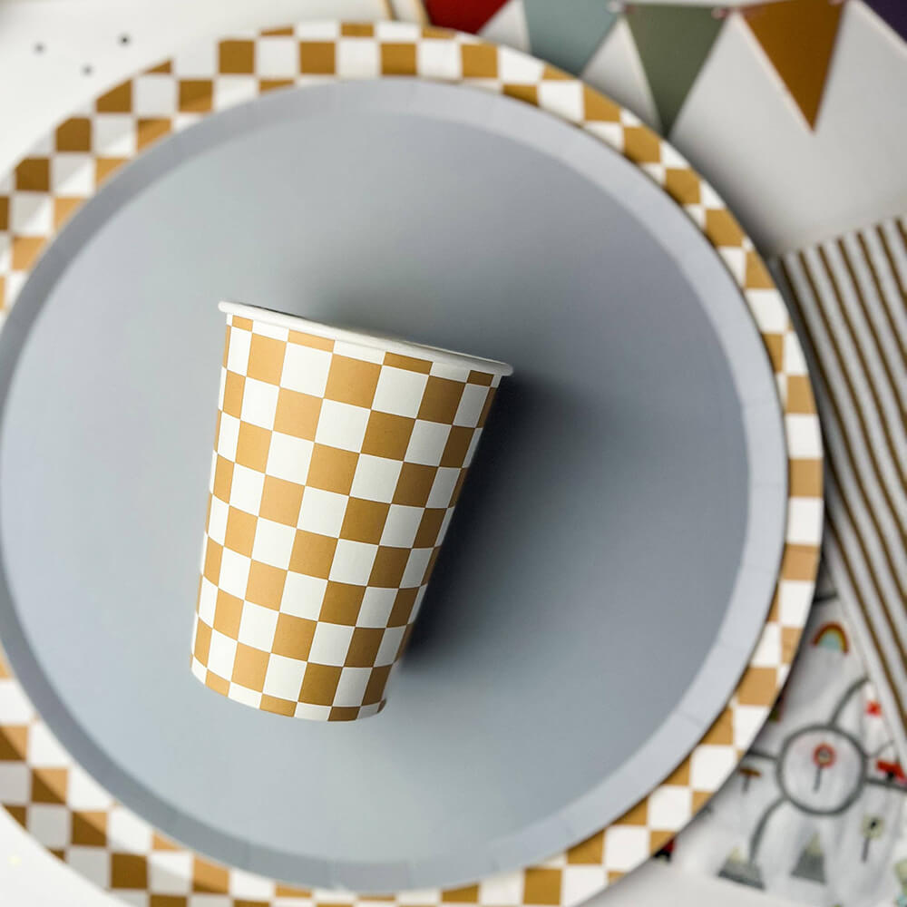 matte-gold-check-paper-cups-checkered-party-mustard-golden-styled