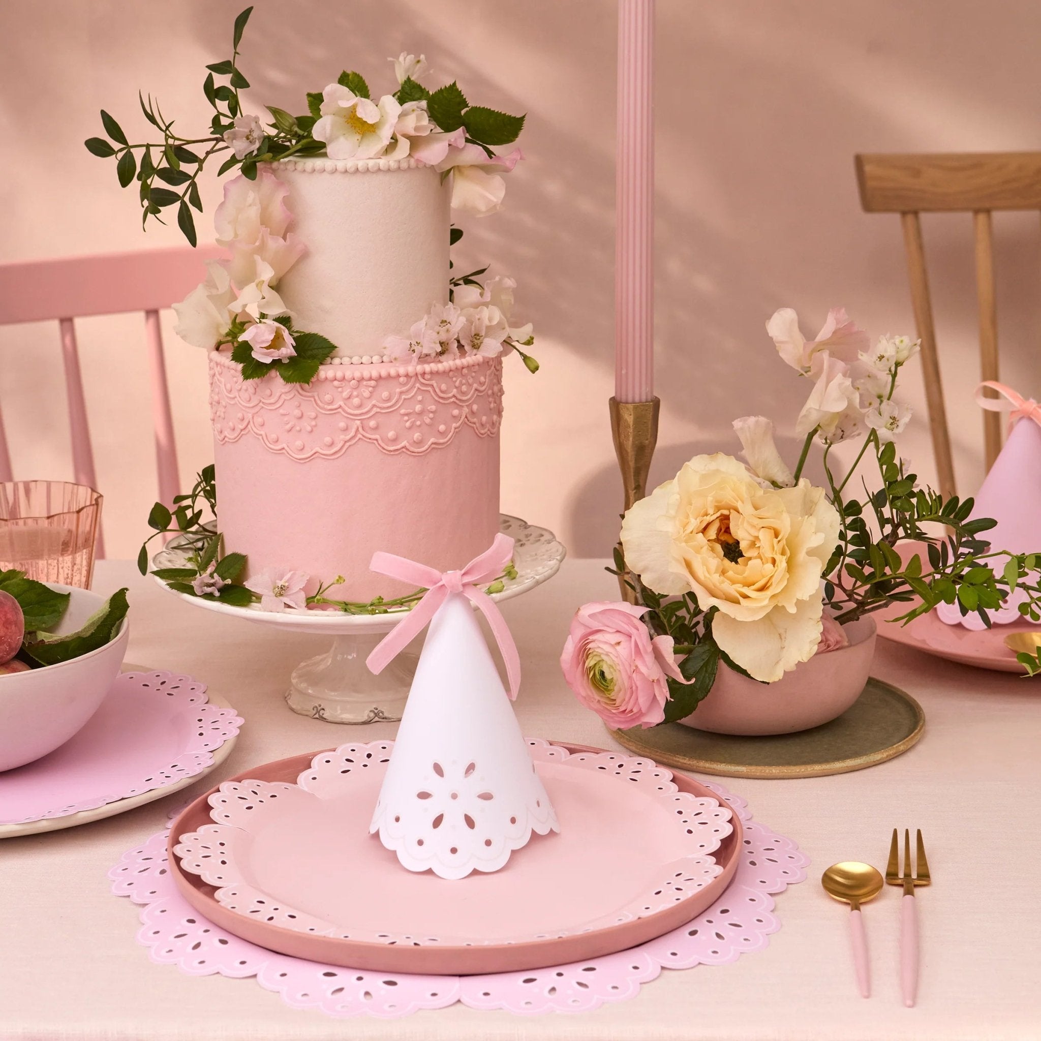 Meri Meri Party Broderie Anglaise Lace Party Hats - bubblegum market