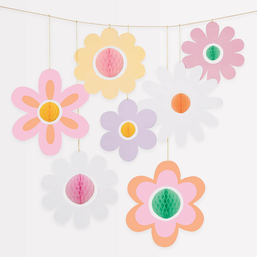 meri-meri-party-groovy-flower-hanging-decorations