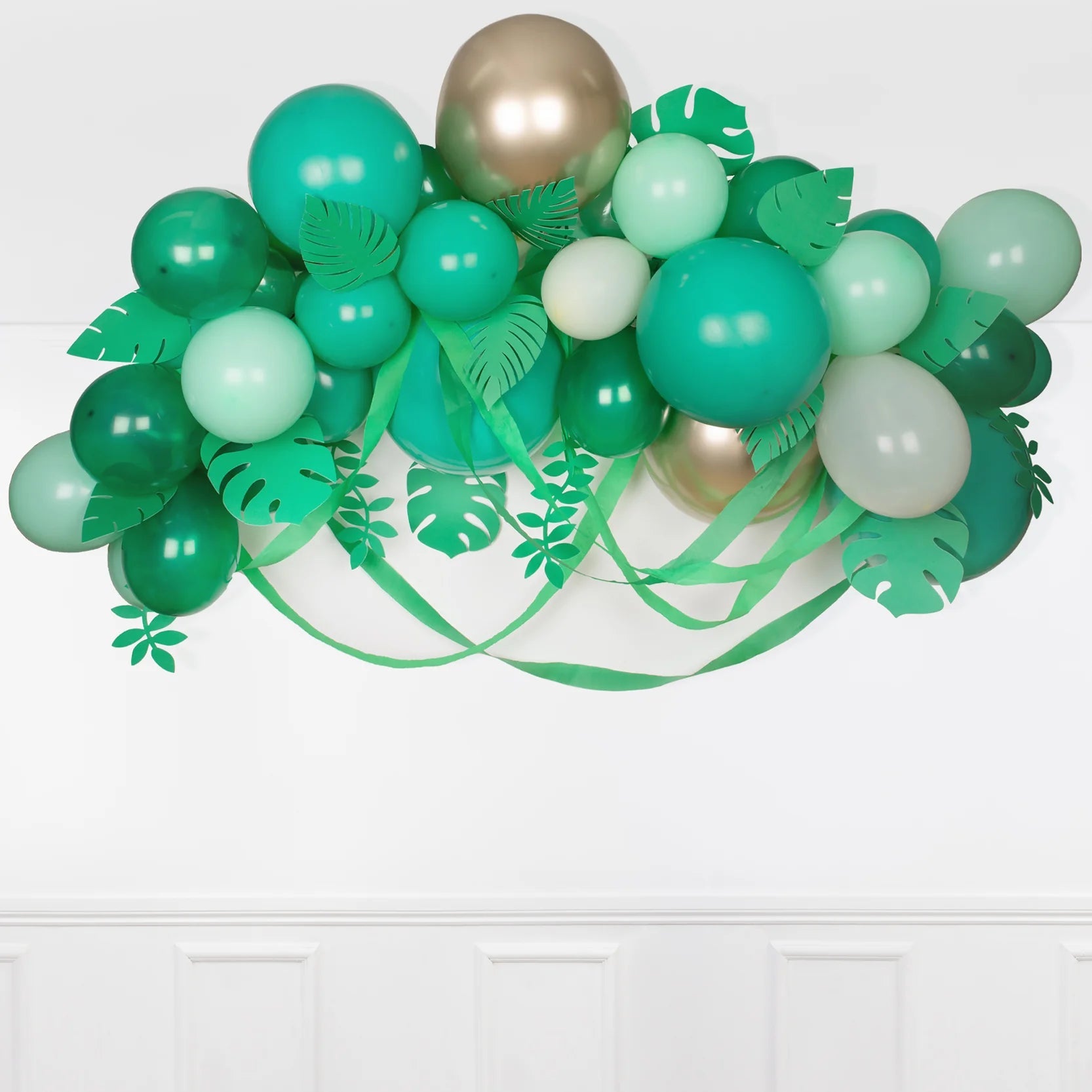 Meri Meri Party Leafy Green Balloon Garland Kit - bubblegum market