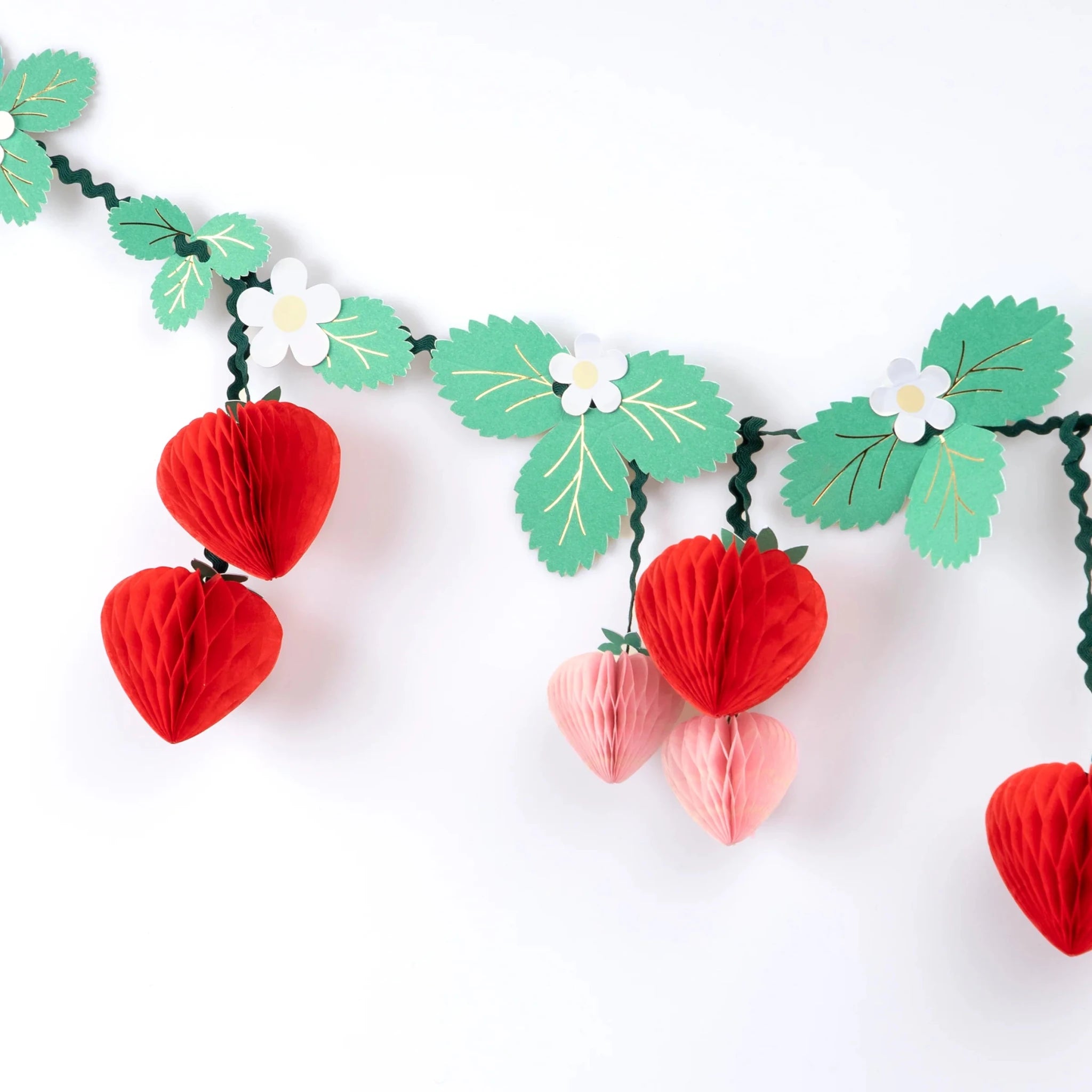 Meri Meri Party Strawberry Honeycomb Garland - bubblegum market