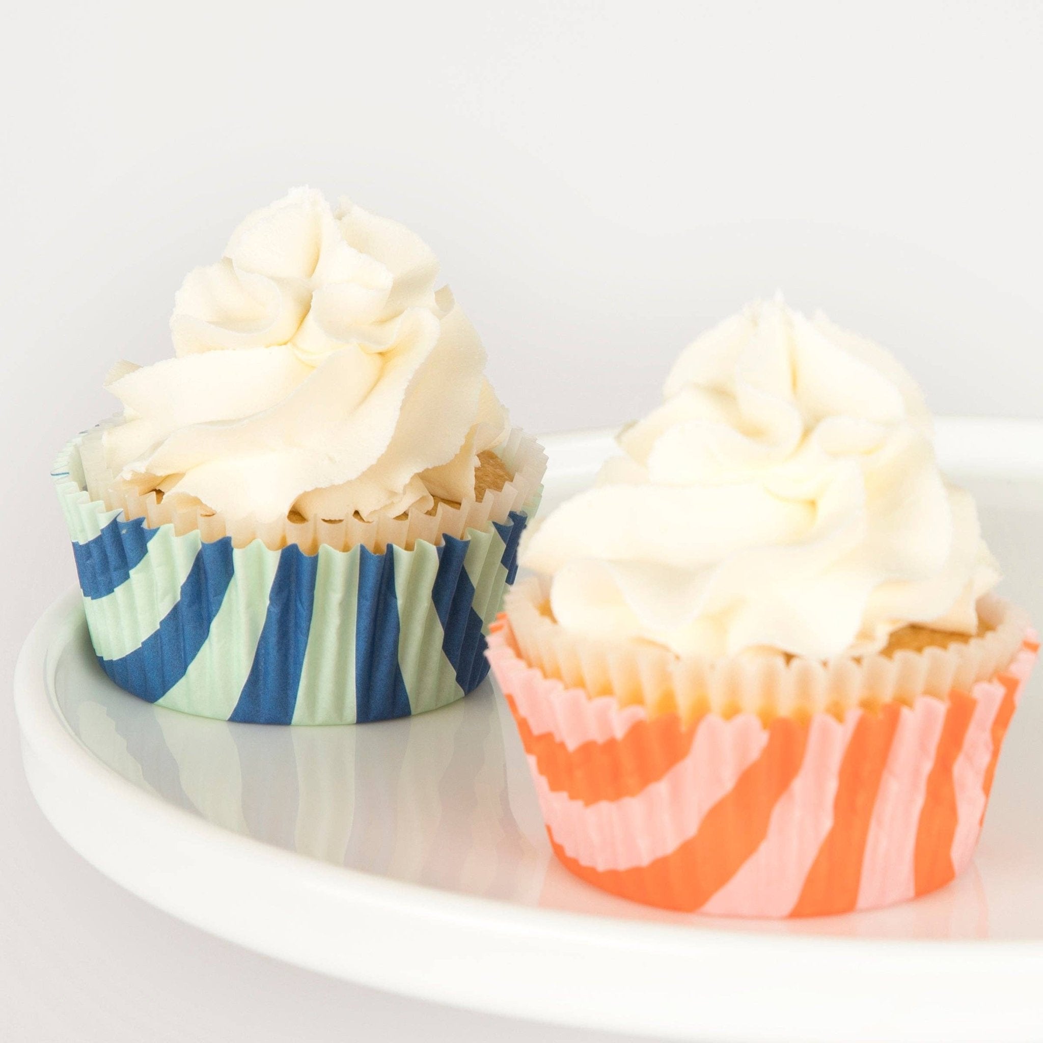 Meri Meri Stripe Party Cupcake Kit - bubblegum market