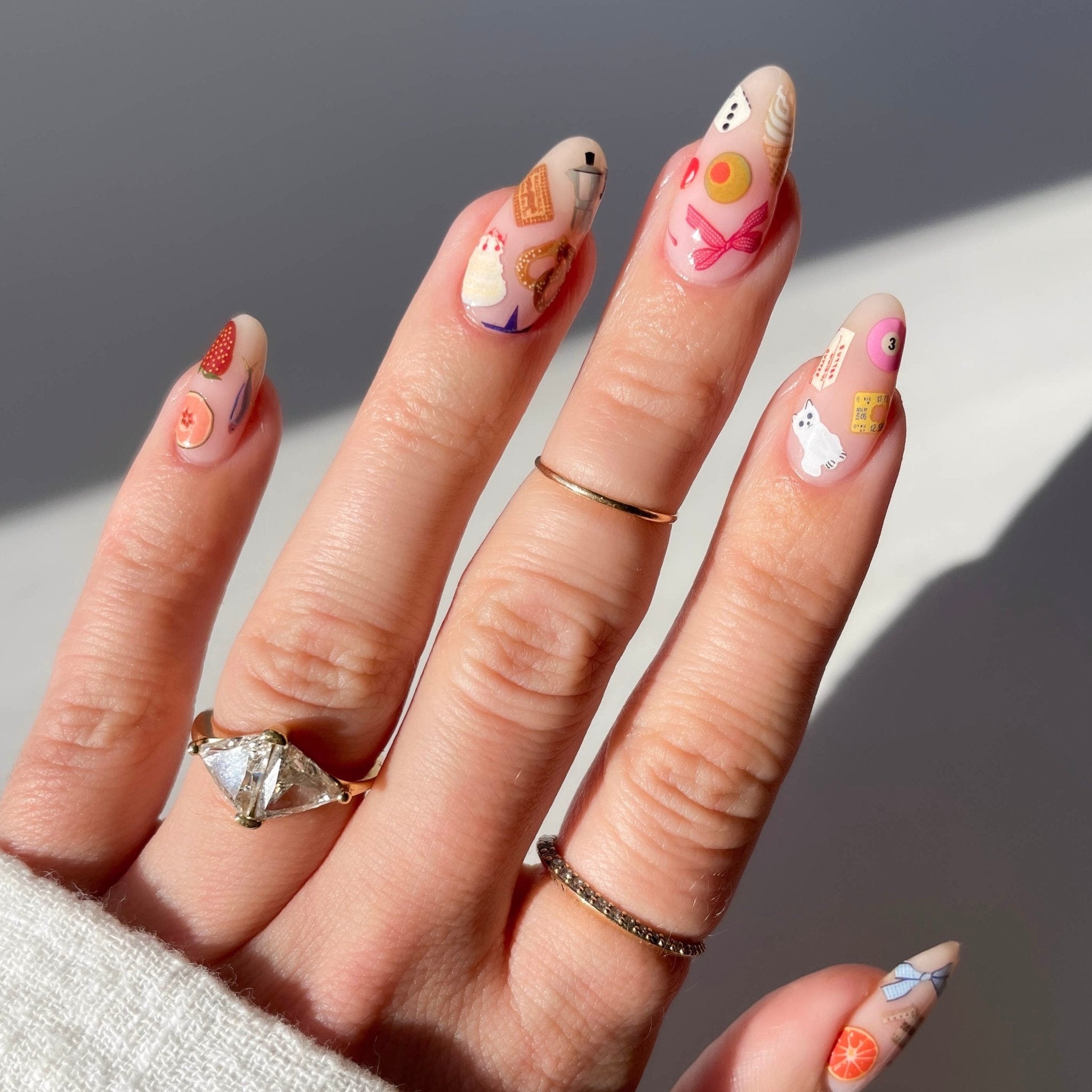 Nail Art Stickers: MARTINA'S TINY STORE X DECO BEAUTY - bubblegum market