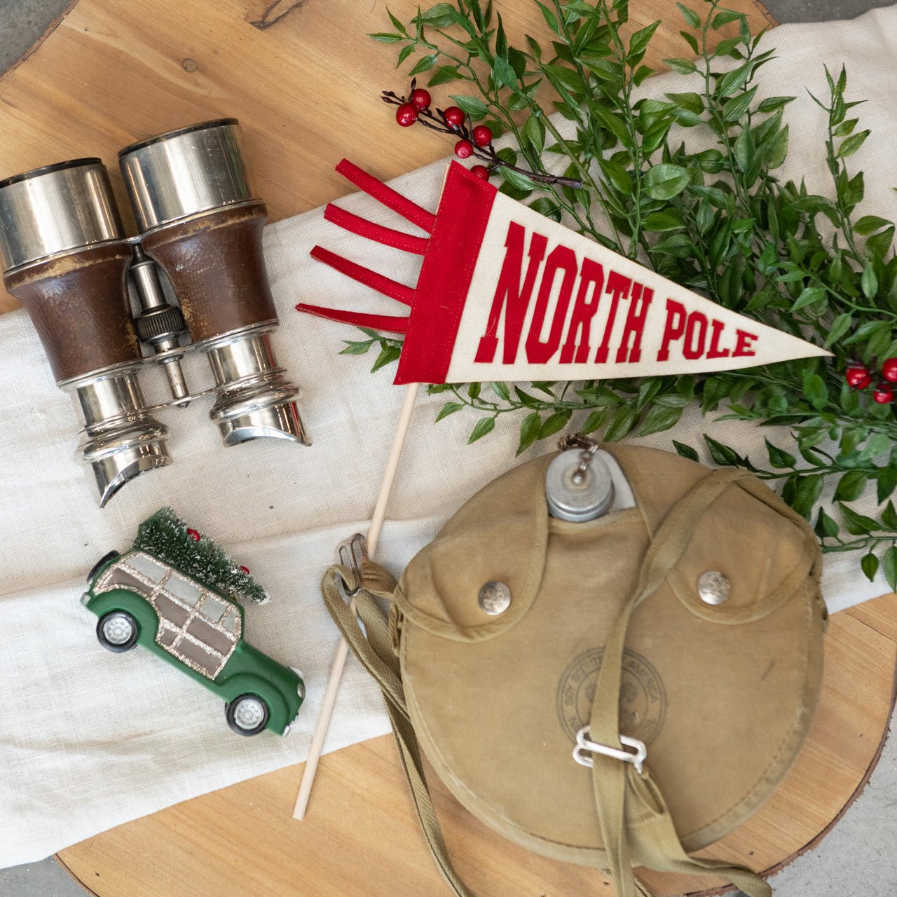 NORTH POLE Mini Pennant 8" - bubblegum market