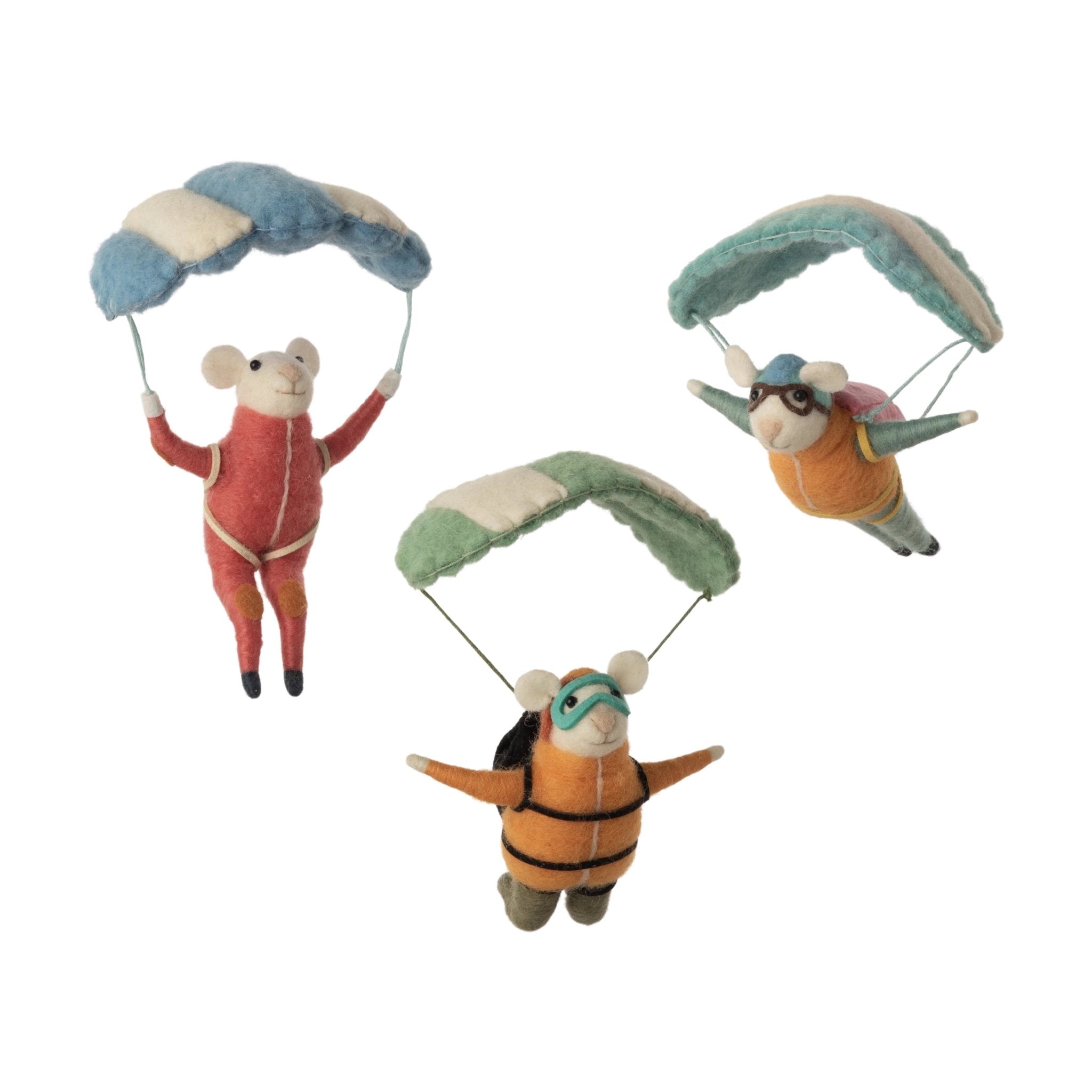 Parasailing Mouse Ornament 7" - bubblegum market