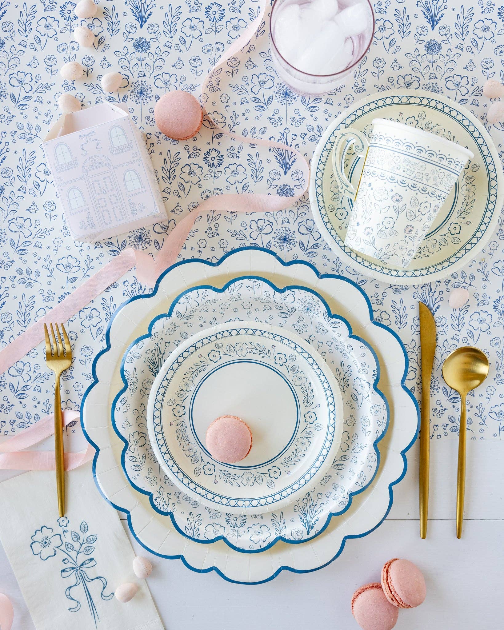 Pembroke Blue Floral Border Dessert Plates 7" - bubblegum market