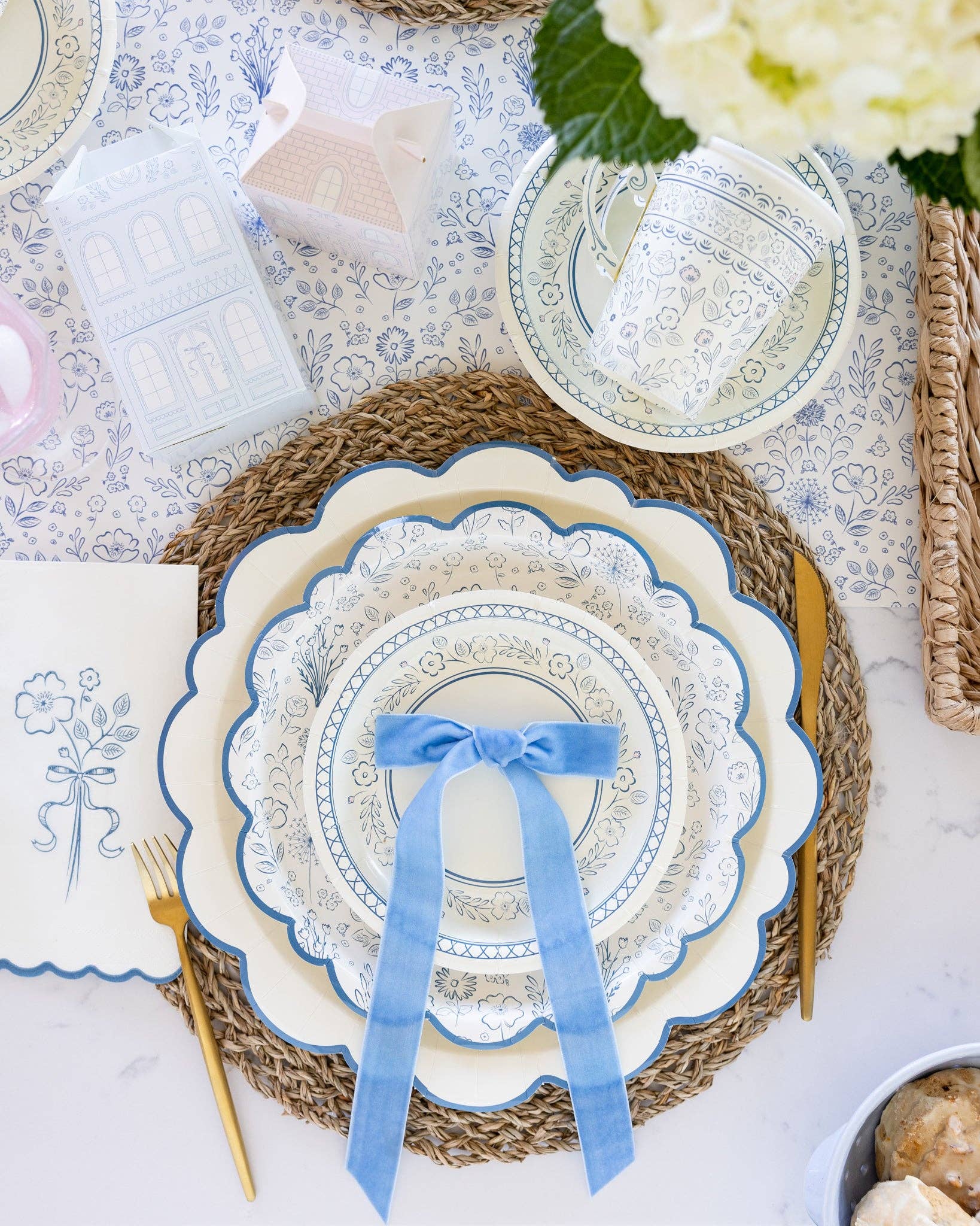 Pembroke Blue Floral Border Dessert Plates 7" - bubblegum market