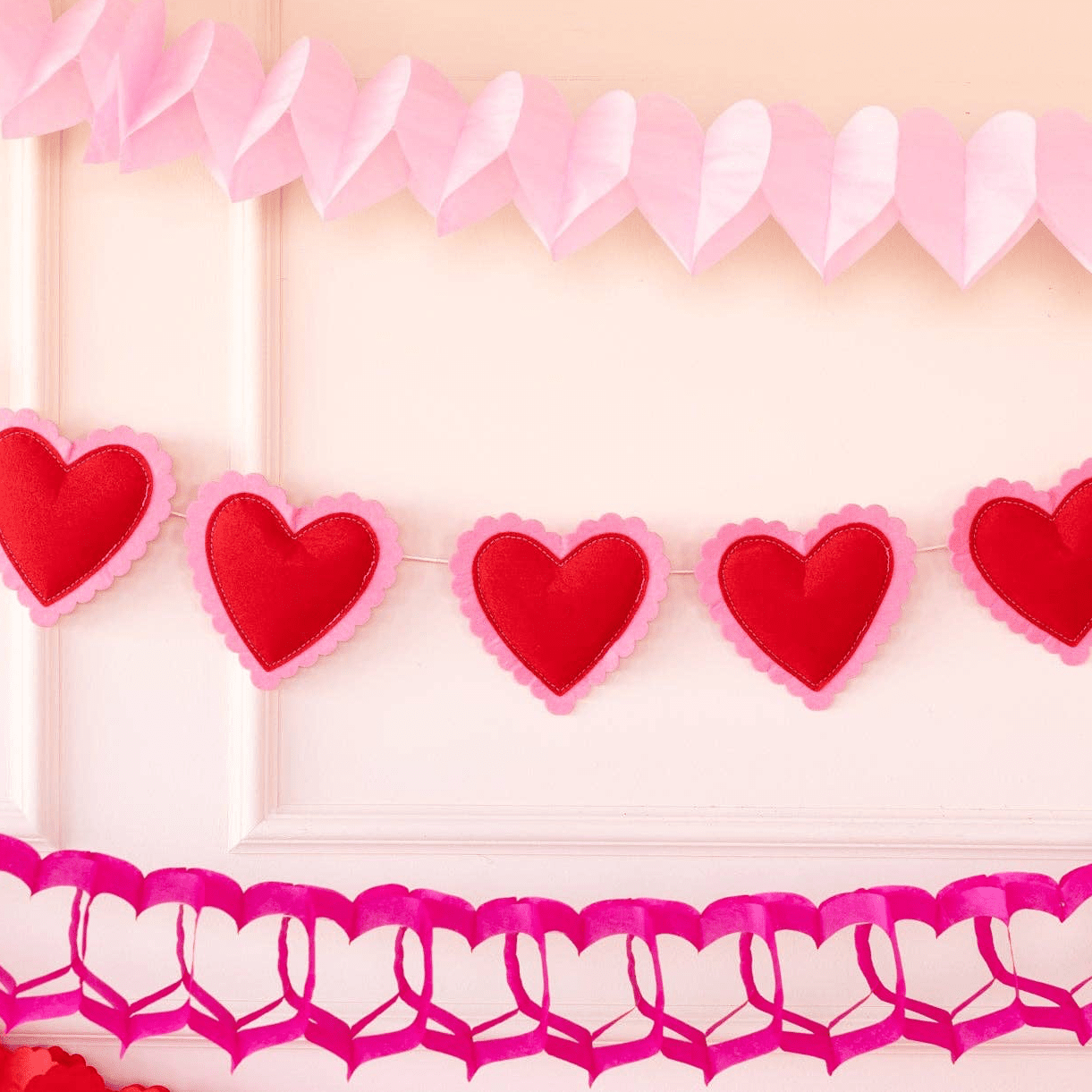 Puffy Heart Felt Banner - bubblegum market