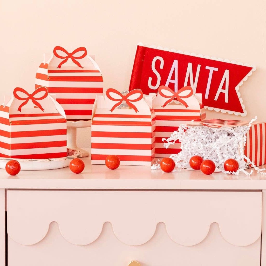 Red & Pink Holiday Gable Boxes - bubblegum market